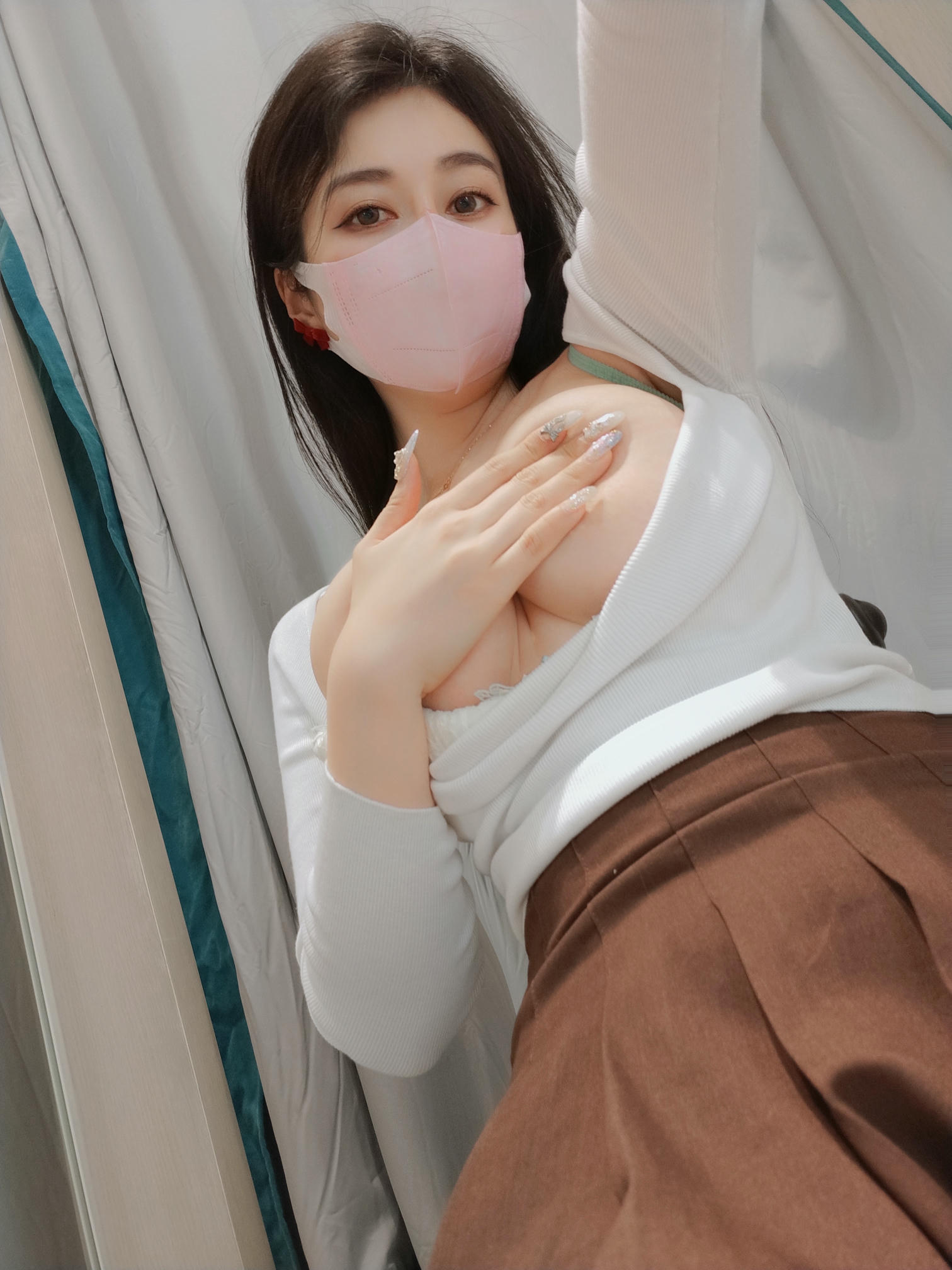 白银81 NO.114 22年05月会员合集[354P-3V-1.17G]-2022-05-07 試着室の自撮り3 [15P-44.77MB]_第1集