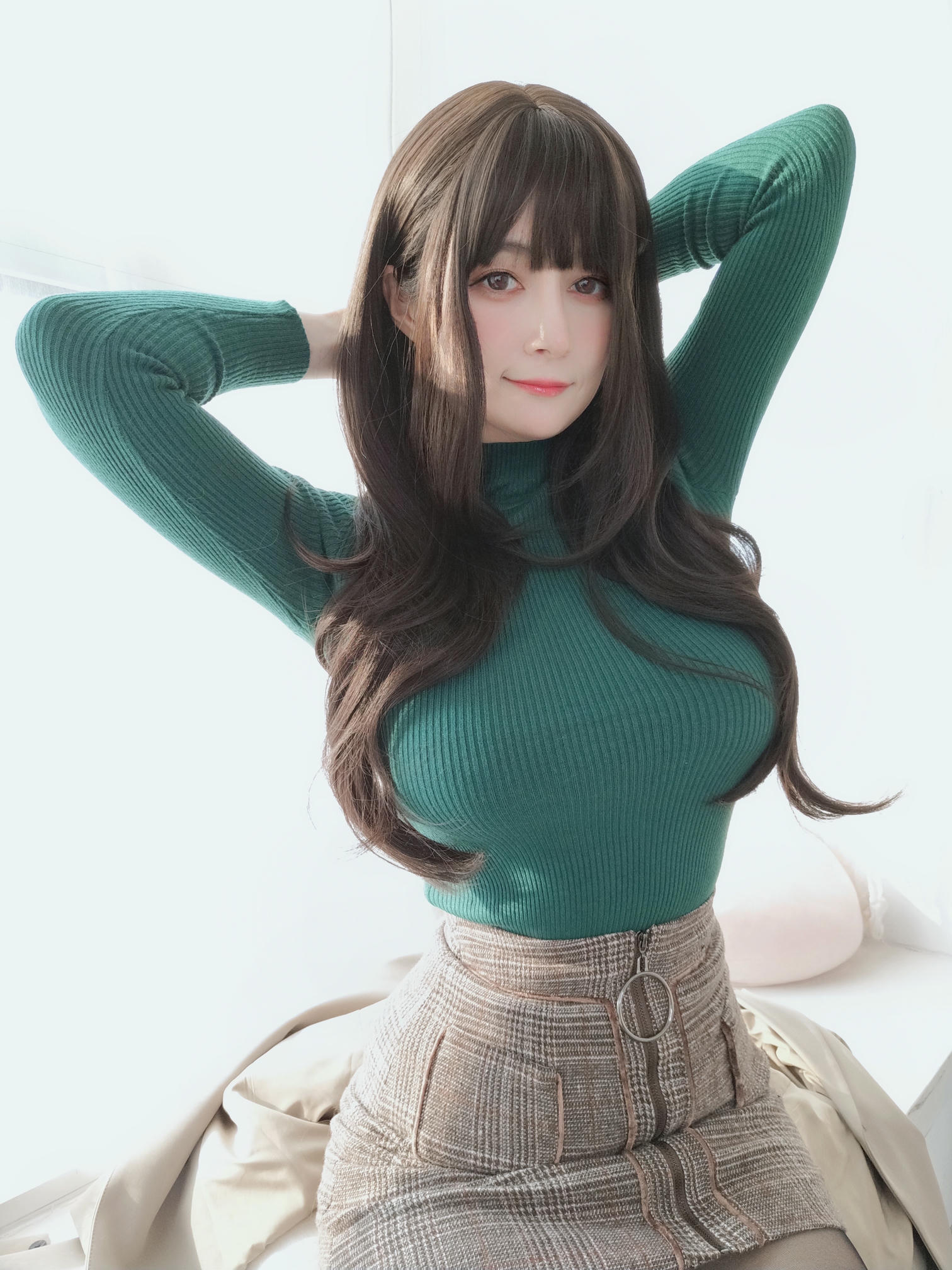 白银81 NO.114 22年05月会员合集[354P-3V-1.17G]-2022-05-11 胸が大きい新人同僚 [15P-42.42MB]_第1集