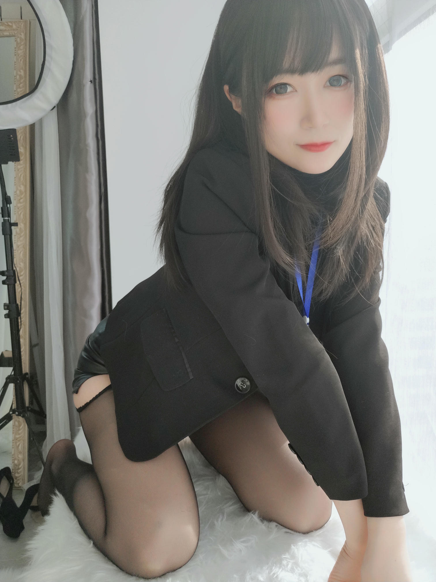 白银81 NO.024 职场新人 [118P7V-642MB]_第2集