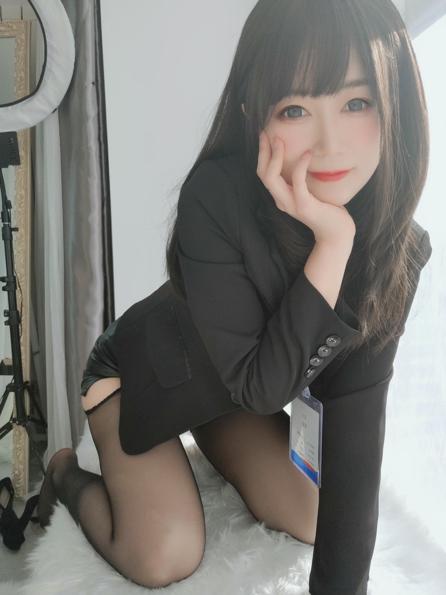 白银81 NO.024 职场新人 [118P7V-642MB]_第2集