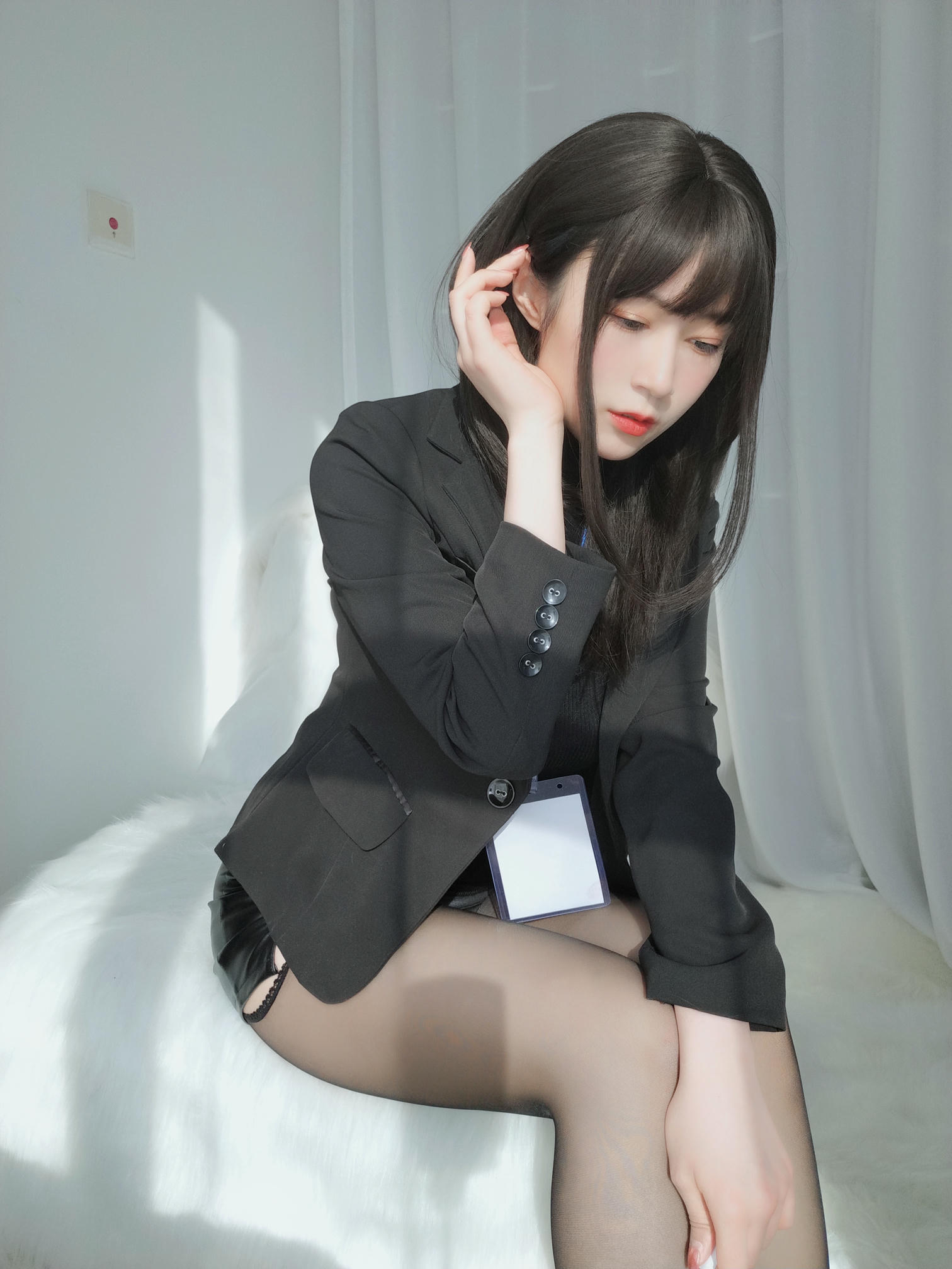 白银81 NO.024 职场新人 [118P7V-642MB]_第3集