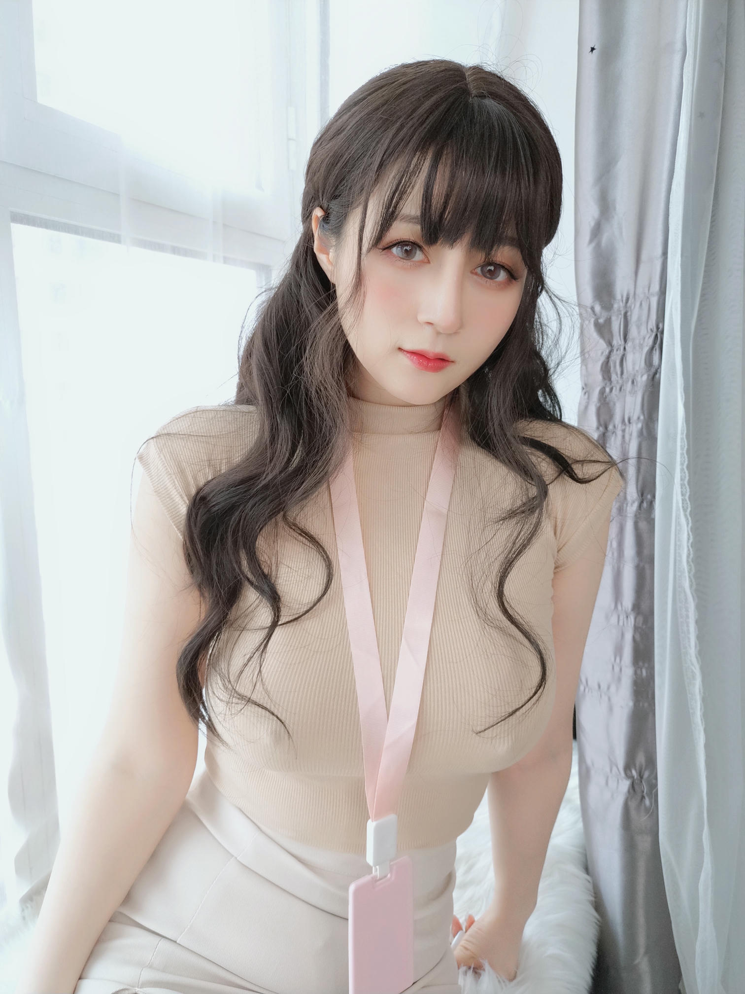 白银81 NO.118 水を飲みますか、先輩[22P+3V／214MB]_第1集