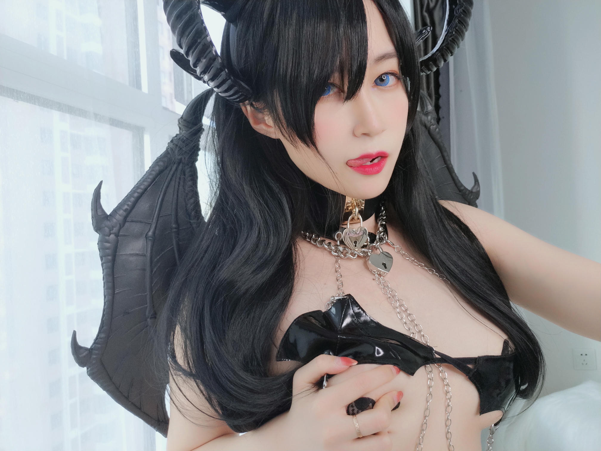 白银81 NO.025 朵拉轰龙少女 [51P-126MB]_第3集