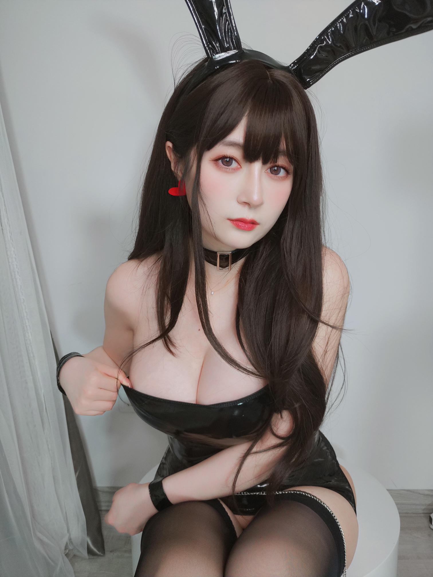 白银81 NO.119 2022年4月会员合集（24期）[386P+11V-1.29G]-2022-04-15 巨乳皮衣兔女郎 [13P1V-55.1MB]_第1集