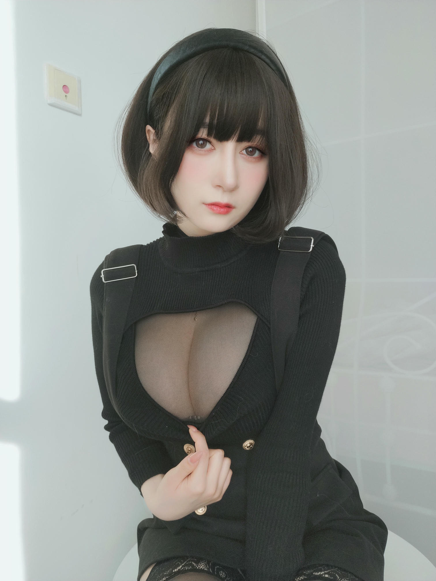 白银81 NO.119 2022年4月会员合集（24期）[386P+11V-1.29G]-2022-04-21 毛衣下的黑色透明连体衣 [28P2V-155MB]_第1集