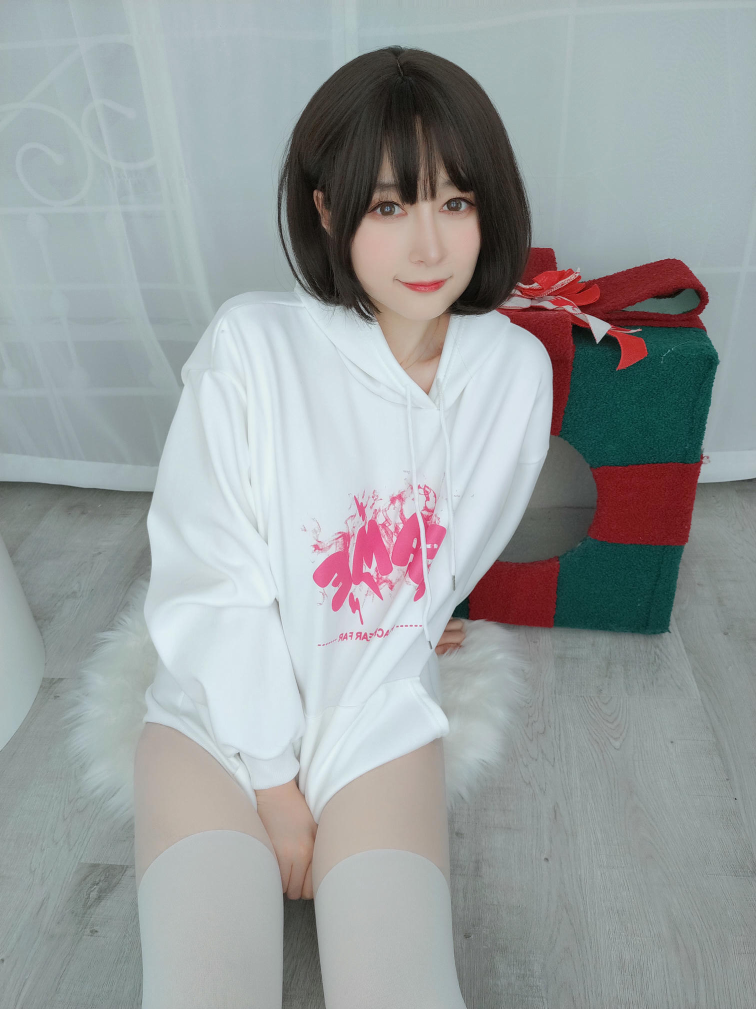 白银81 NO.119 2022年4月会员合集（24期）[386P+11V-1.29G]-2022-04-24-2 妹妹和猫 [15P-36.7MB]_第1集