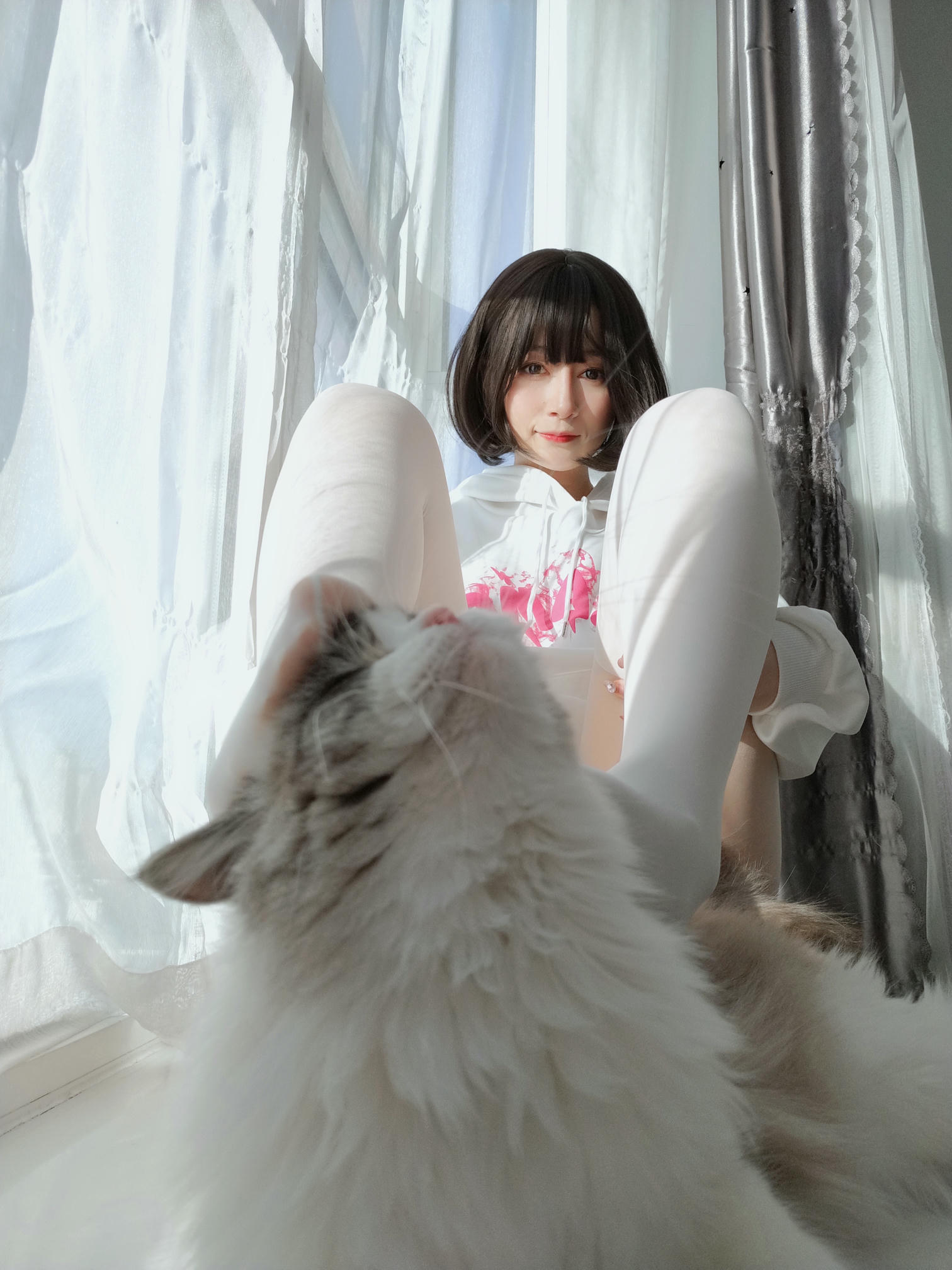 白银81 NO.119 2022年4月会员合集（24期）[386P+11V-1.29G]-2022-04-24-2 妹妹和猫 [15P-36.7MB]_第1集