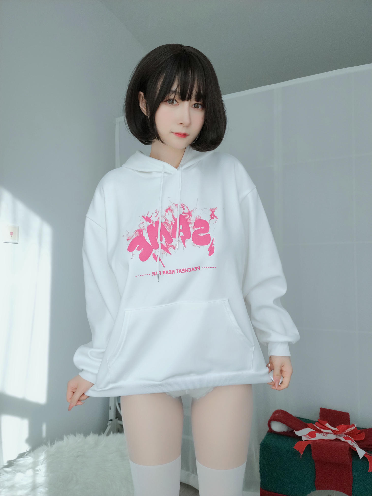 白银81 NO.119 2022年4月会员合集（24期）[386P+11V-1.29G]-2022-04-24-2 妹妹和猫 [15P-36.7MB]_第1集