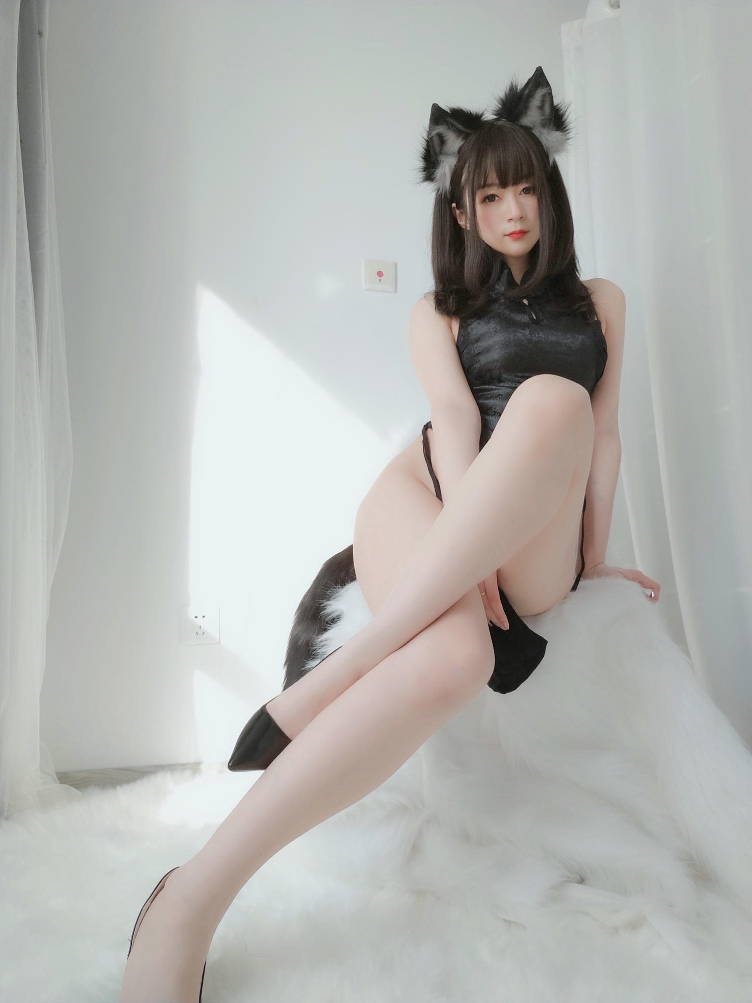 白银81 NO.027 小黑狼 [104P4V-725MB]_第2集