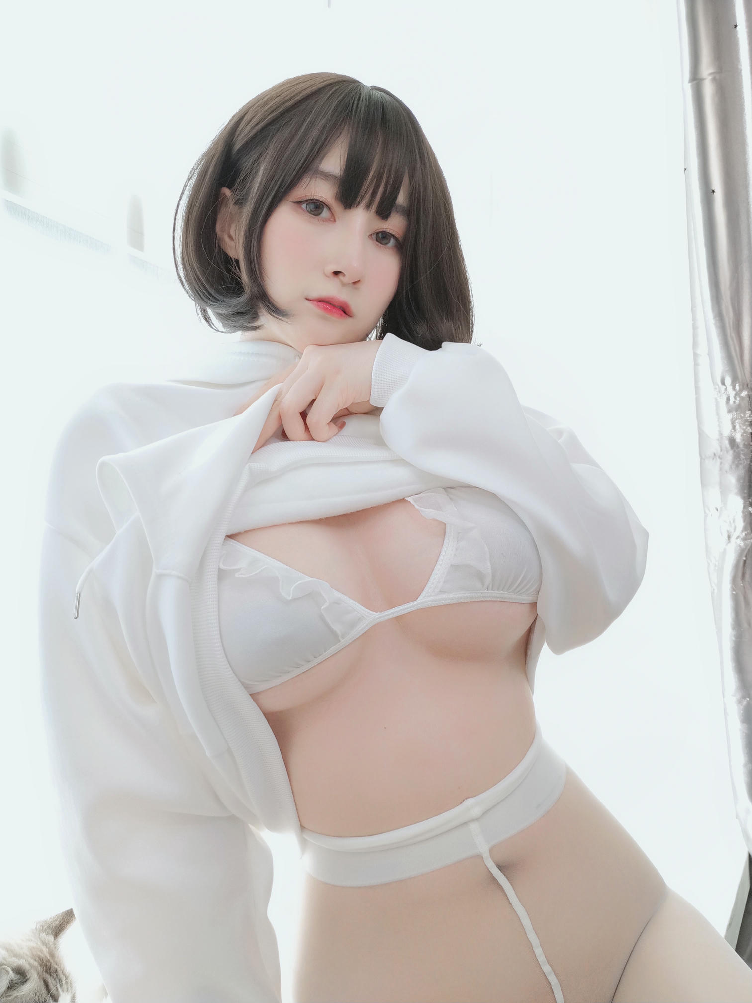 白银81 NO.119 2022年4月会员合集（24期）[386P+11V-1.29G]-2022-04-26 妹妹可爱的胸部 [15P1V-44.9MB]_第1集