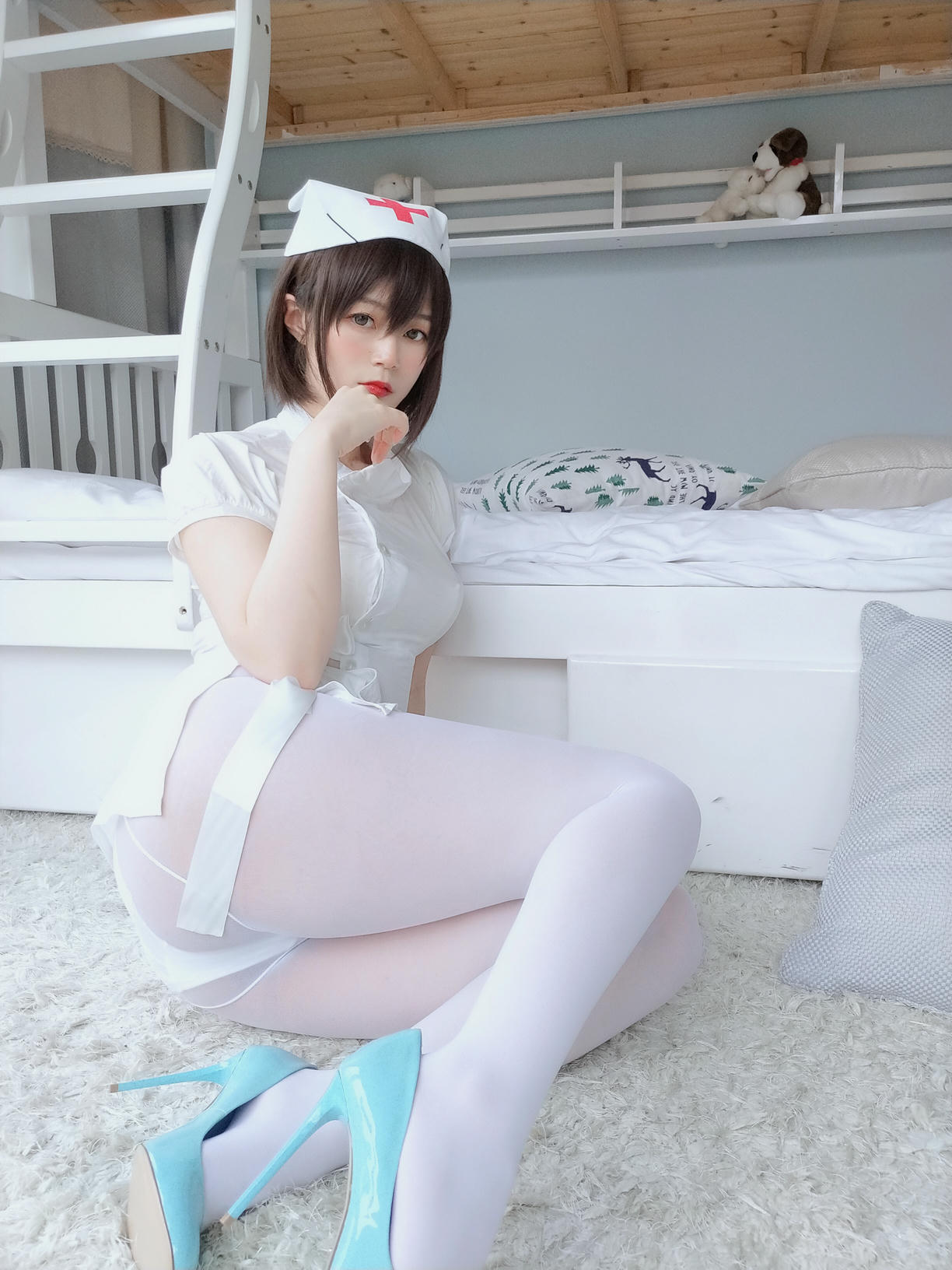 白银81 NO.002 白丝小护士 [51P4V-453MB]_第2集