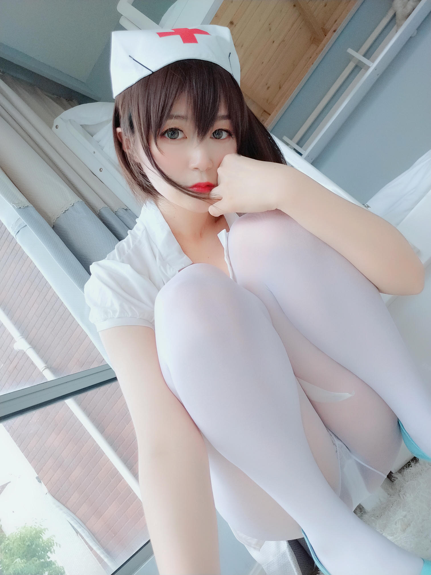 白银81 NO.002 白丝小护士 [51P4V-453MB]_第2集