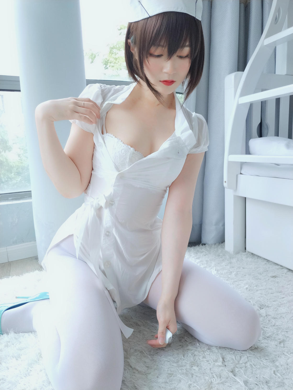 白银81 NO.002 白丝小护士 [51P4V-453MB]_第2集