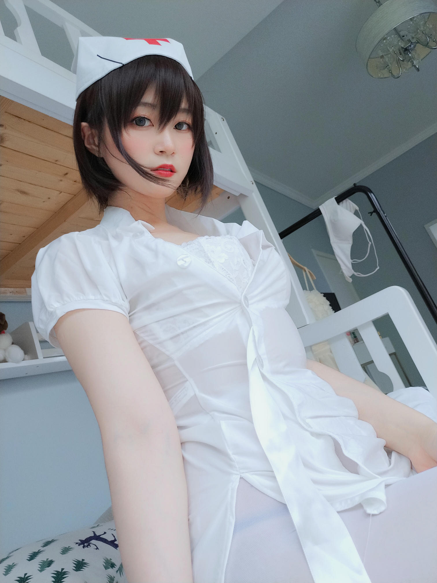 白银81 NO.002 白丝小护士 [51P4V-453MB]_第2集