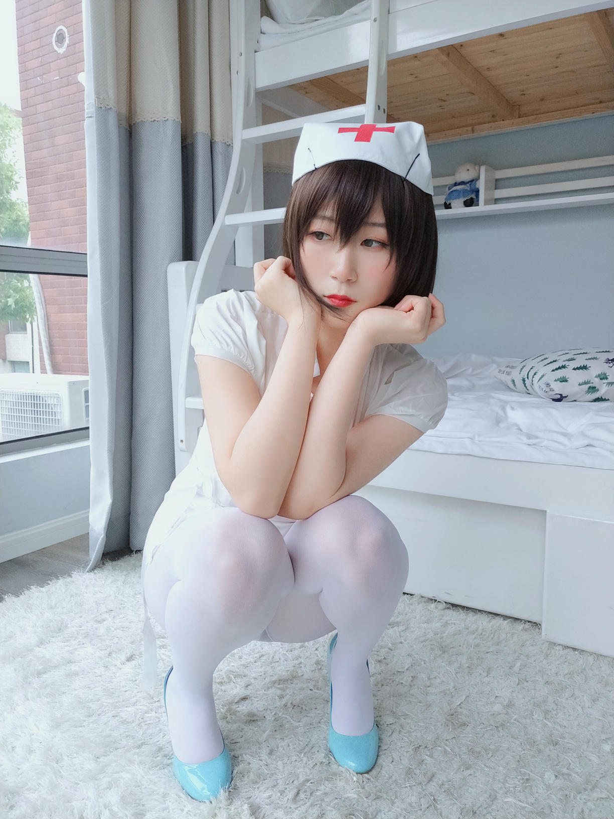 白银81 NO.002 白丝小护士 [51P4V-453MB]_第2集