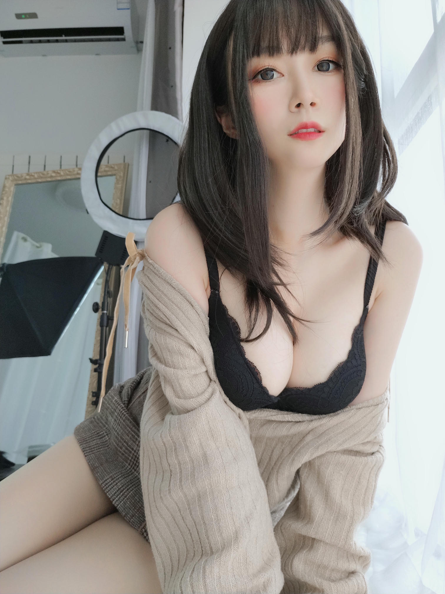白银81 NO.031 甜美后辈日常篇 [130P3V-991MB]_第3集