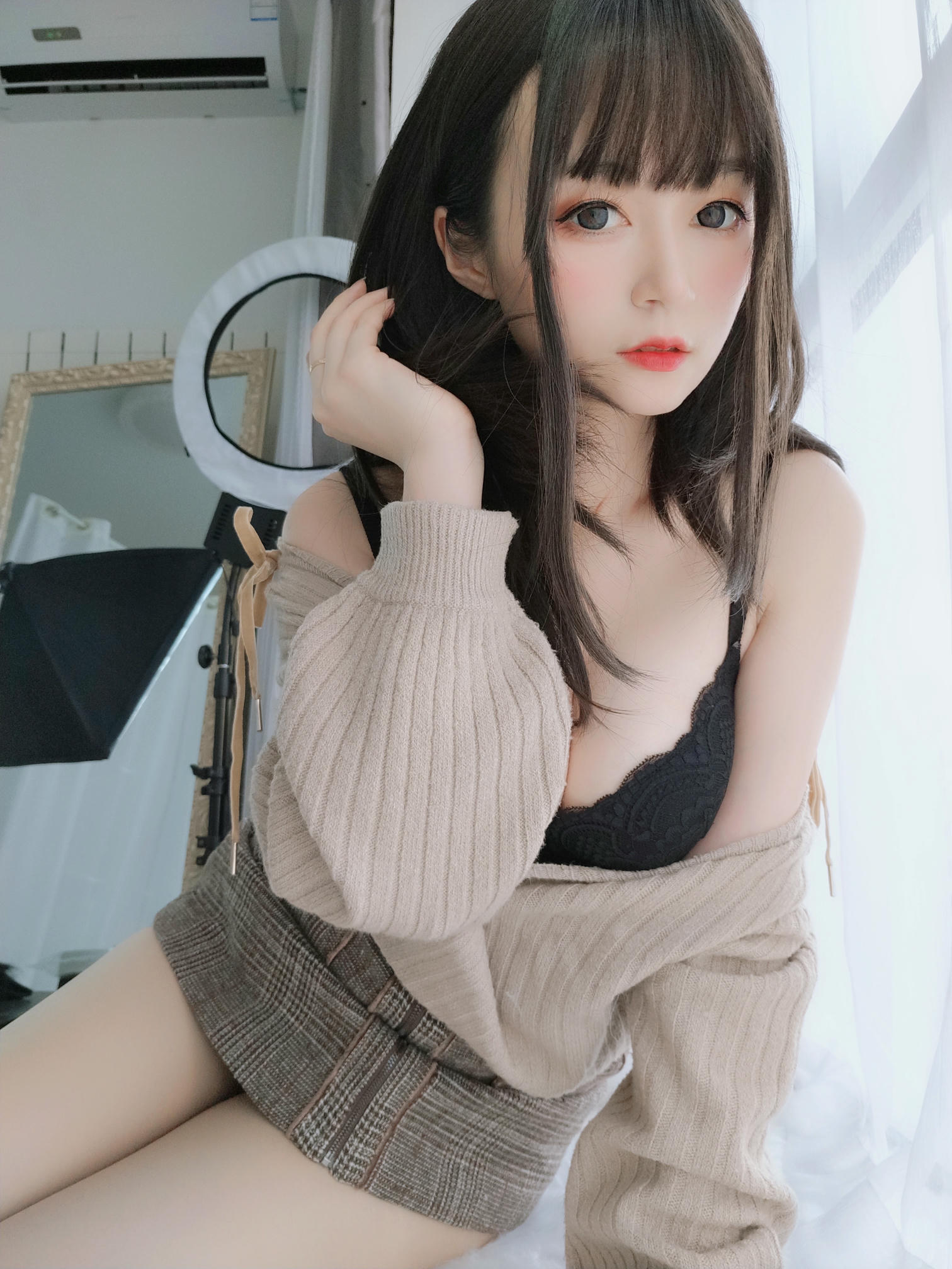 白银81 NO.031 甜美后辈日常篇 [130P3V-991MB]_第3集