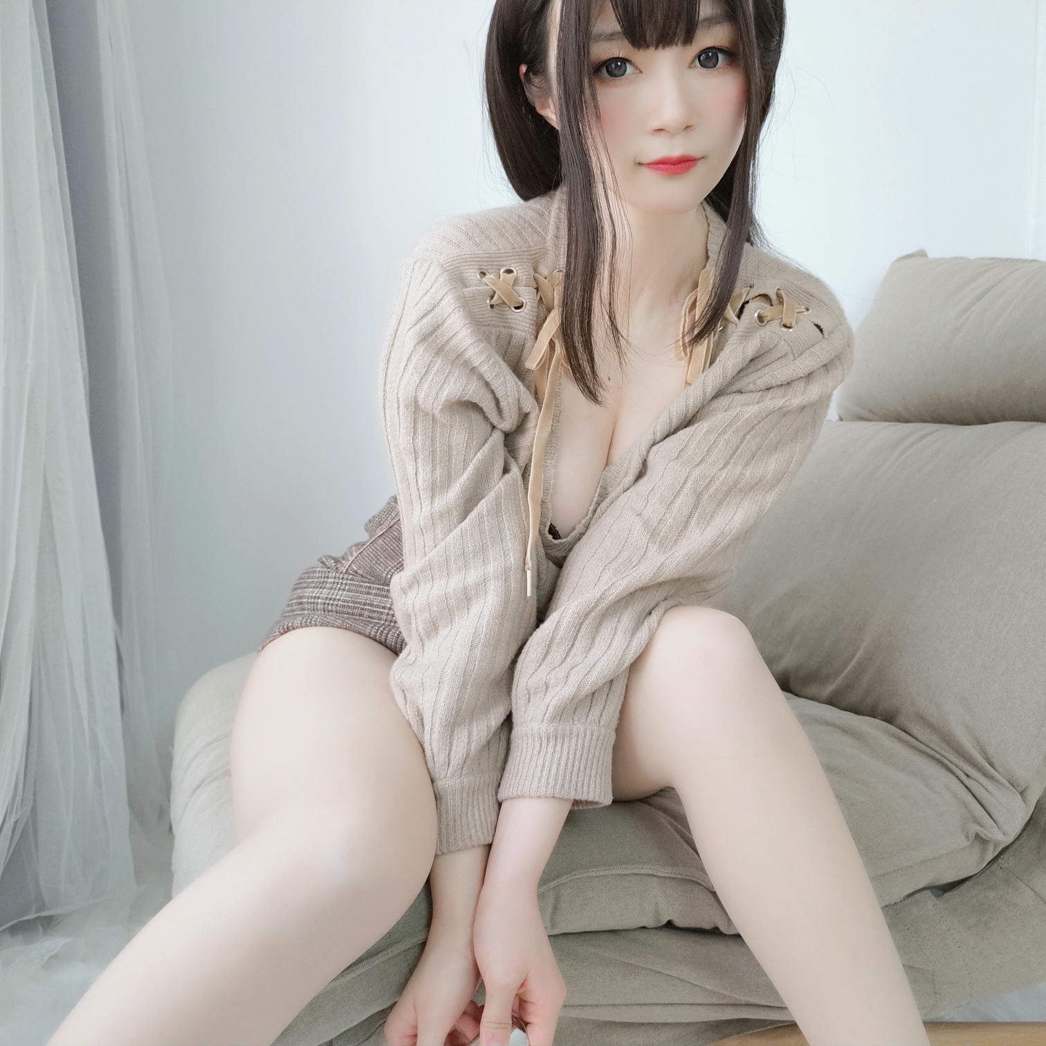 白银81 NO.031 甜美后辈日常篇 [130P3V-991MB]_第4集