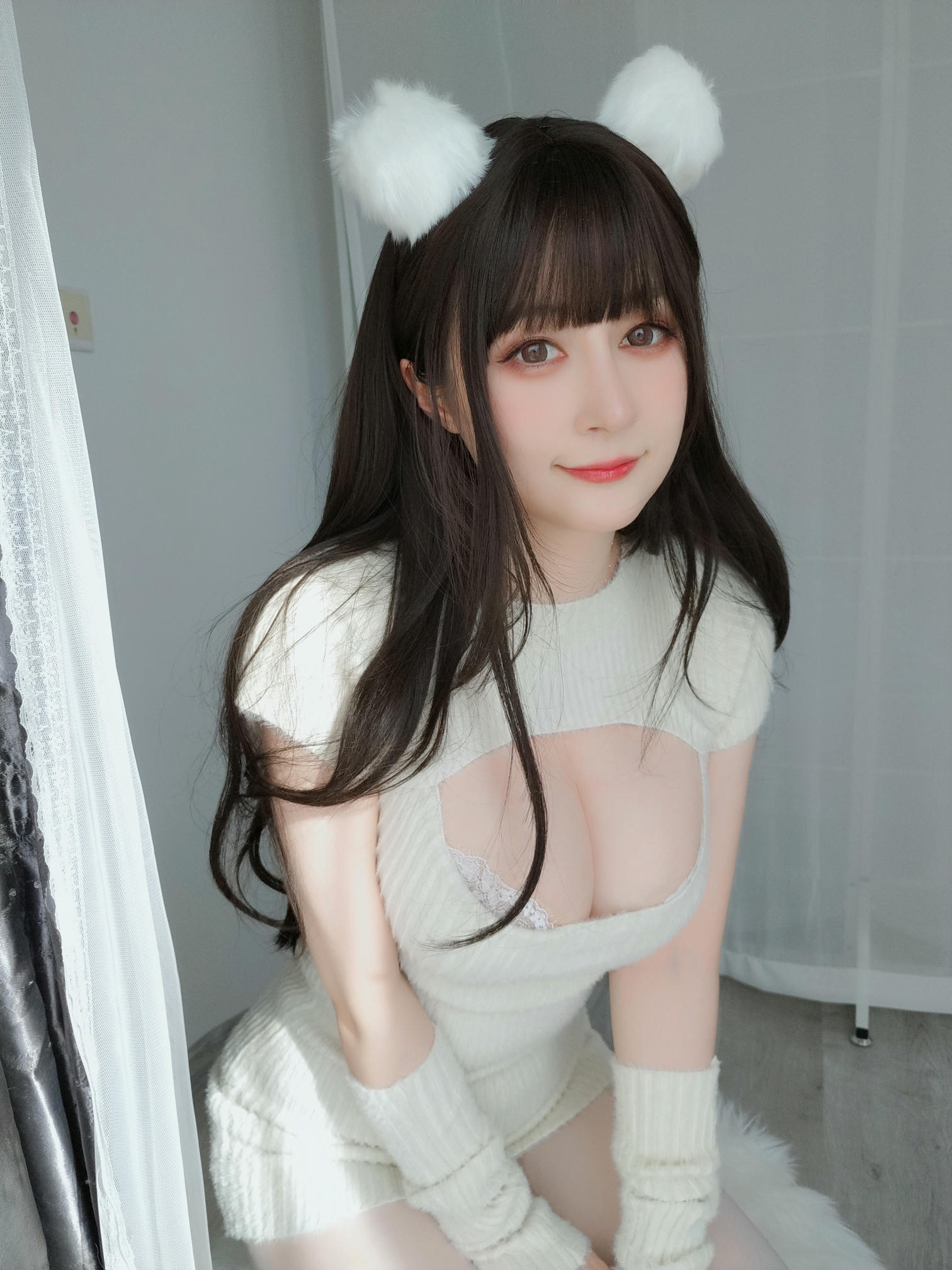 白银81 NO.122 22年07月Fantia会员合集（3套）[190P-8V-1.06G]-2022-07-05 白い真珠 [15P-41.55MB]_第1集