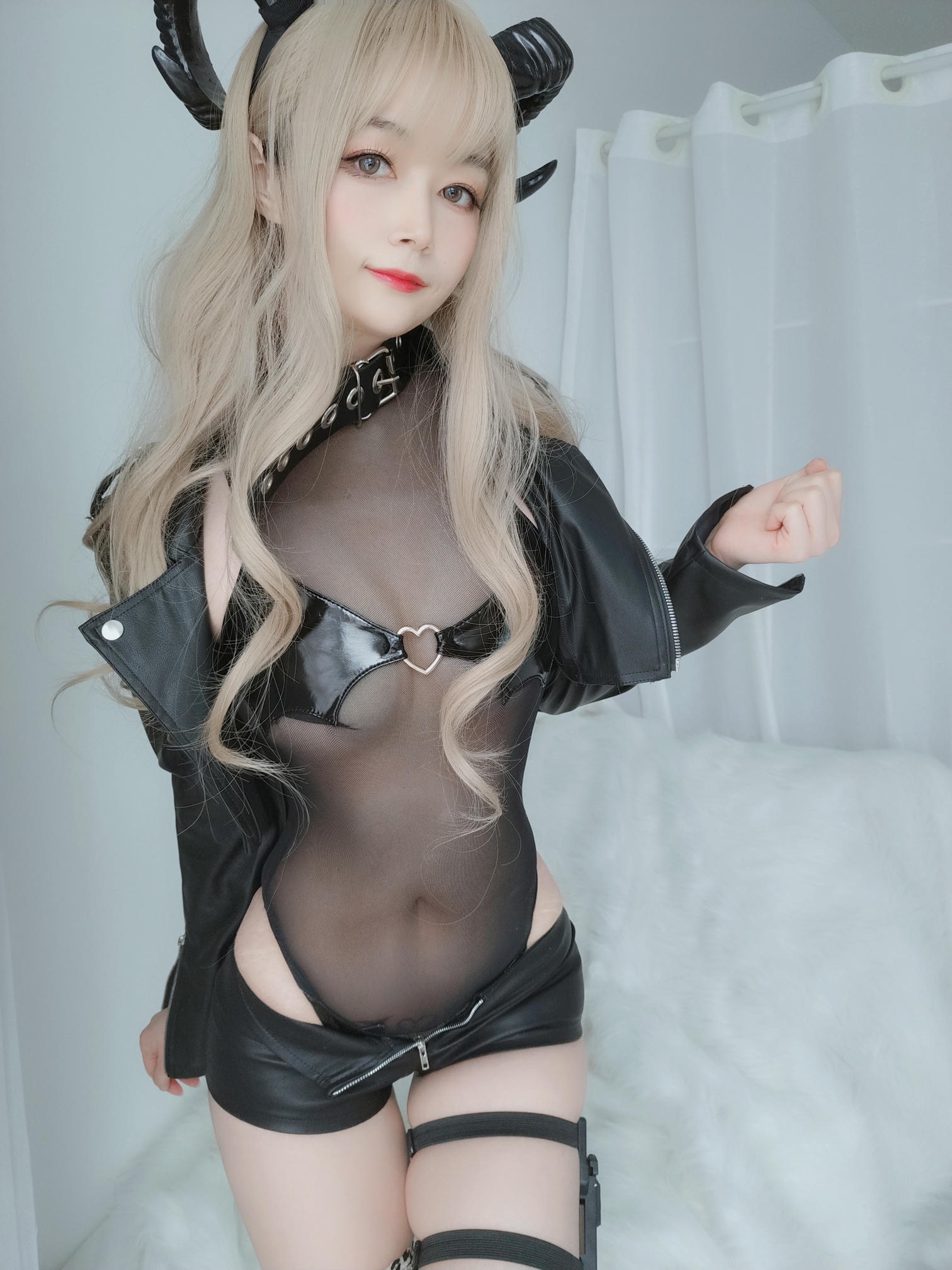 白银81 NO.033 皮衣小恶魔 [84P6V-584MB]_第1集