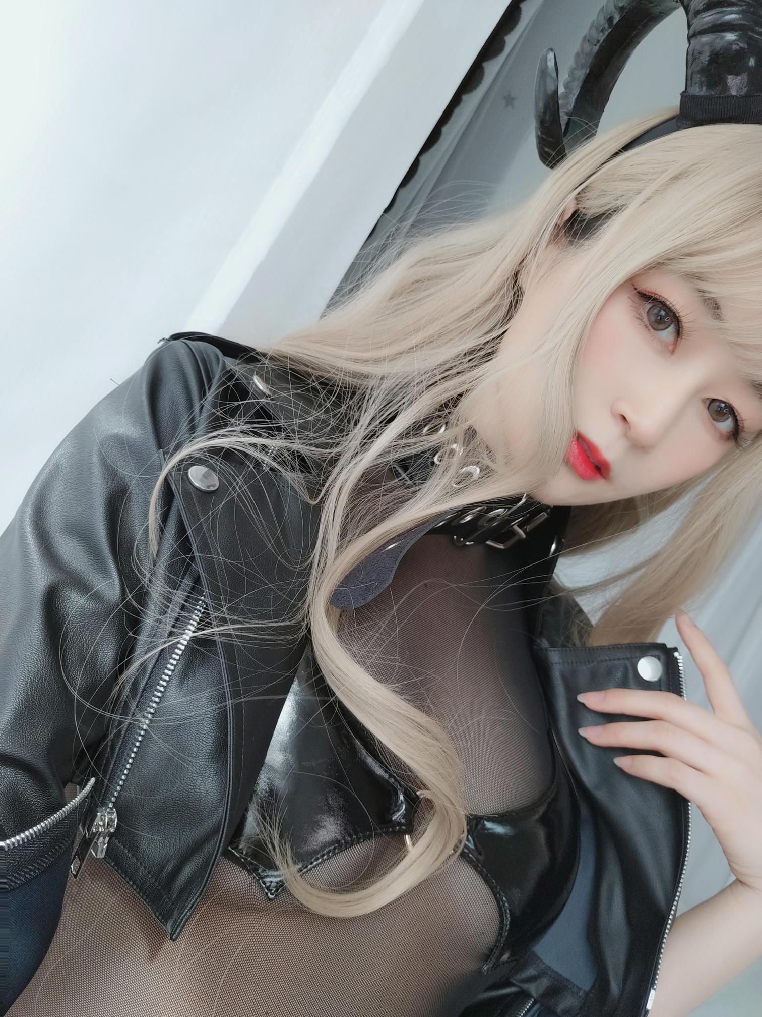 白银81 NO.033 皮衣小恶魔 [84P6V-584MB]_第1集