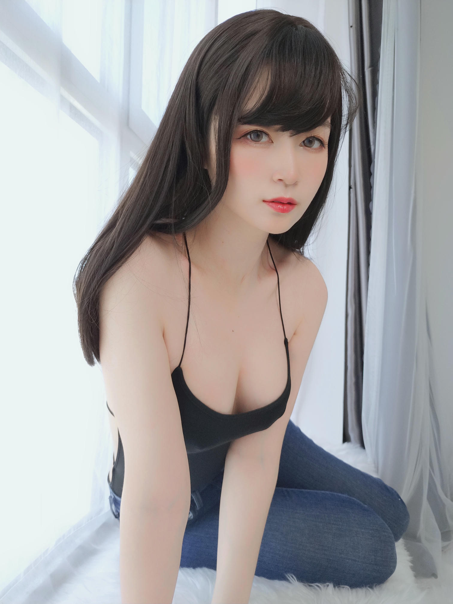 白银81 NO.037 露背上衣 [63P1V-331MB]_第2集