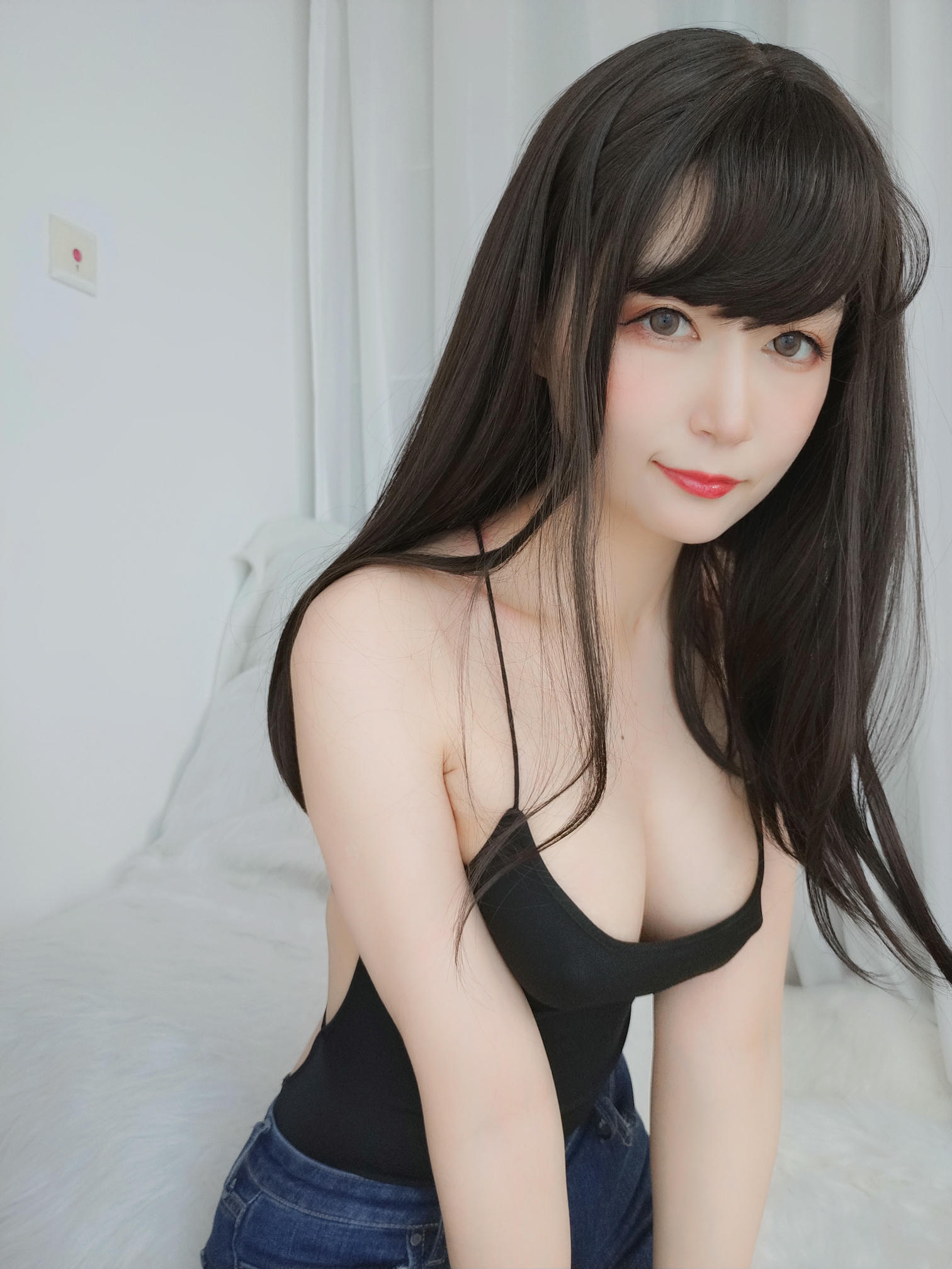 白银81 NO.037 露背上衣 [63P1V-331MB]_第3集