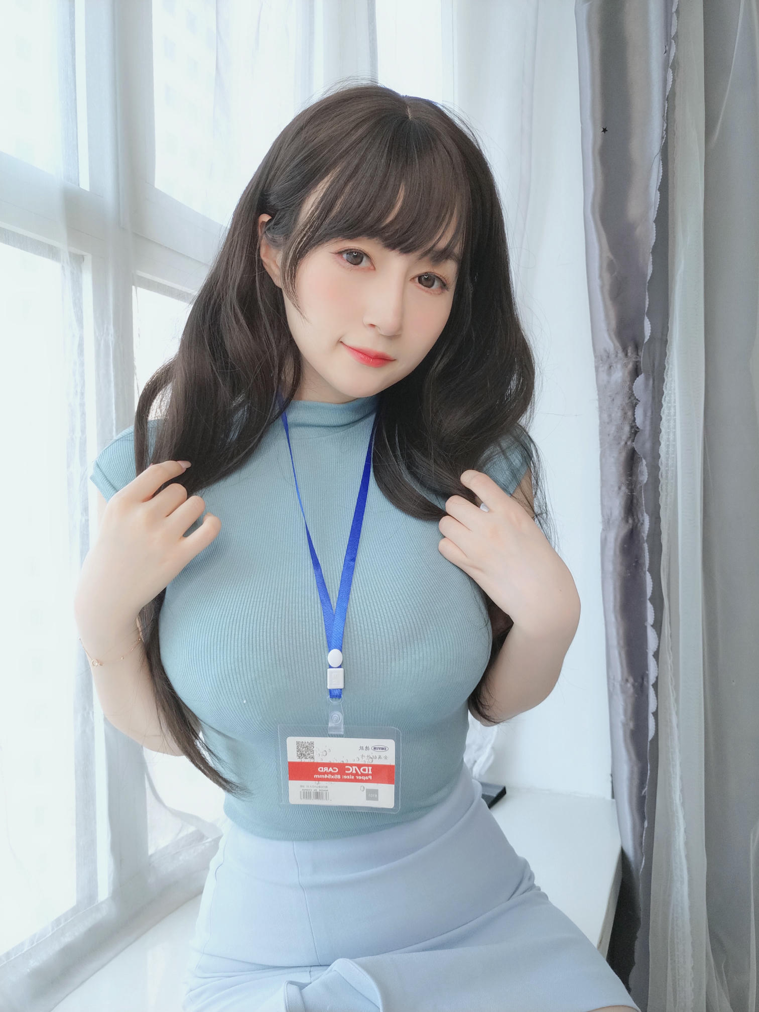 白银81 NO.126 2023年01月会员合集 (24套)[263P-8V-1.17G]-2023-01-06 巨乳の後輩 [15P-42.43MB]_第1集