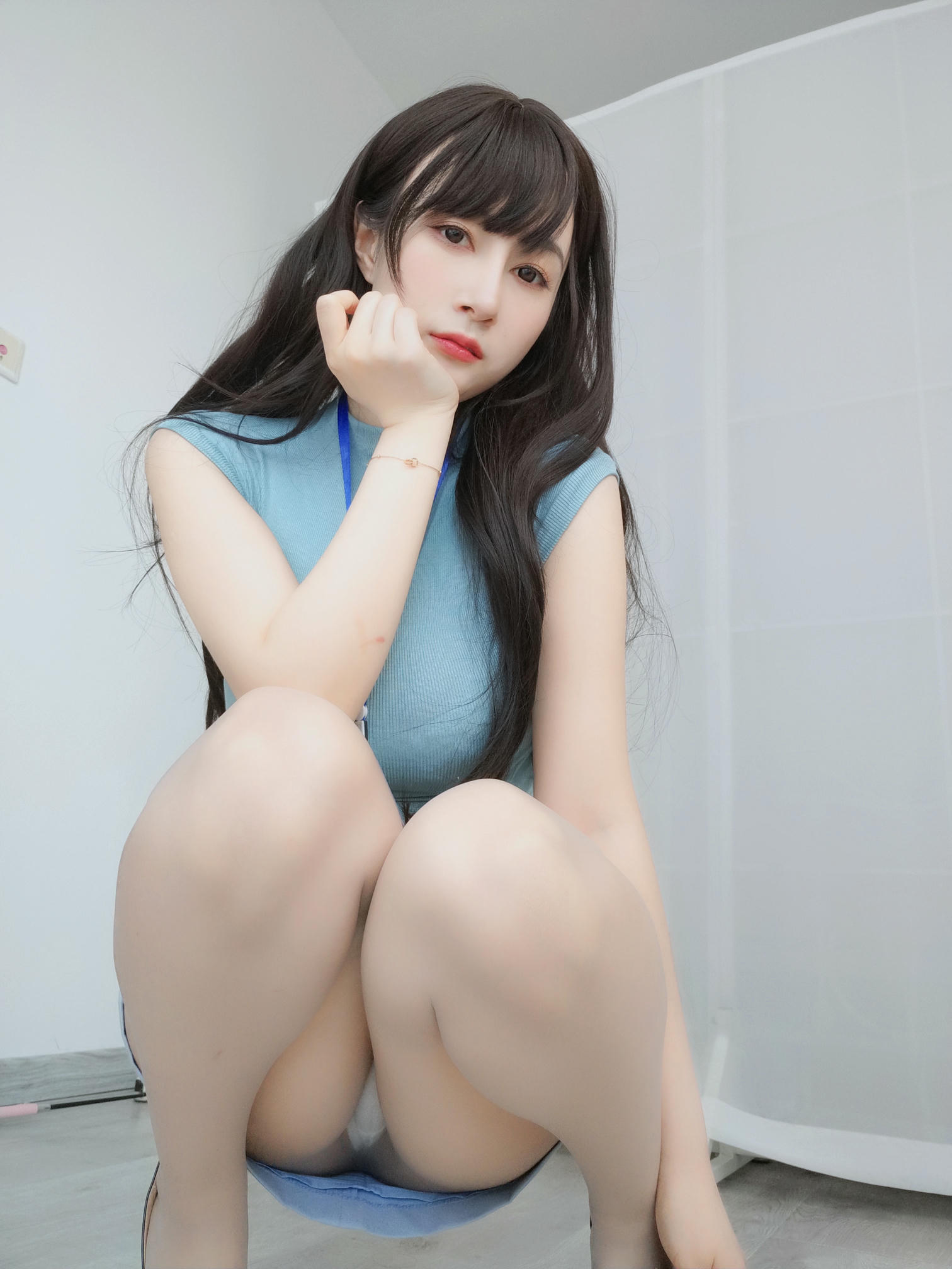 白银81 NO.126 2023年01月会员合集 (24套)[263P-8V-1.17G]-2023-01-22 あの、パンツが露出しました [15P-36.90MB]_第1集