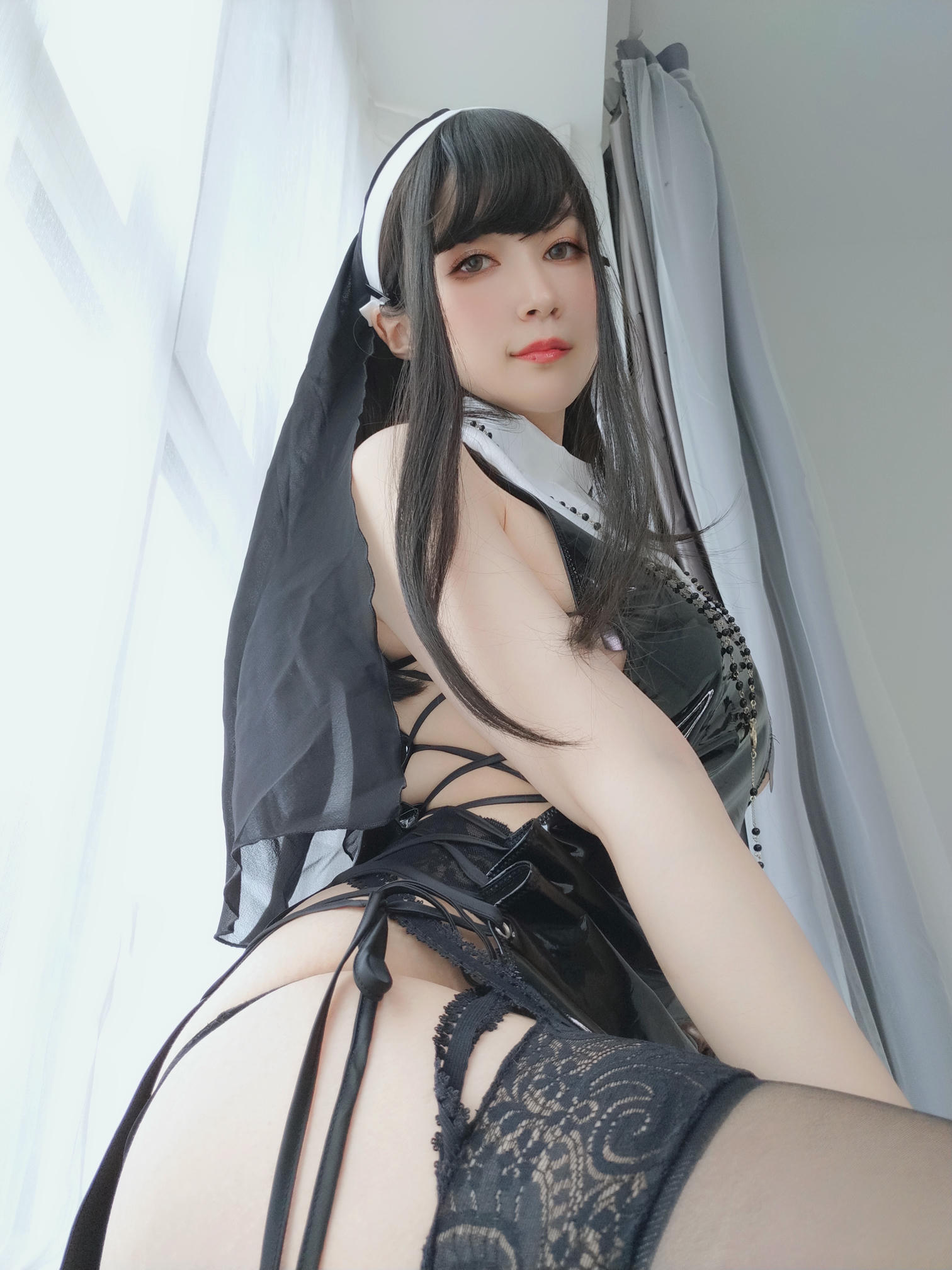 白银81 NO.041 皮衣修女 [95P6V-654MB]_第3集