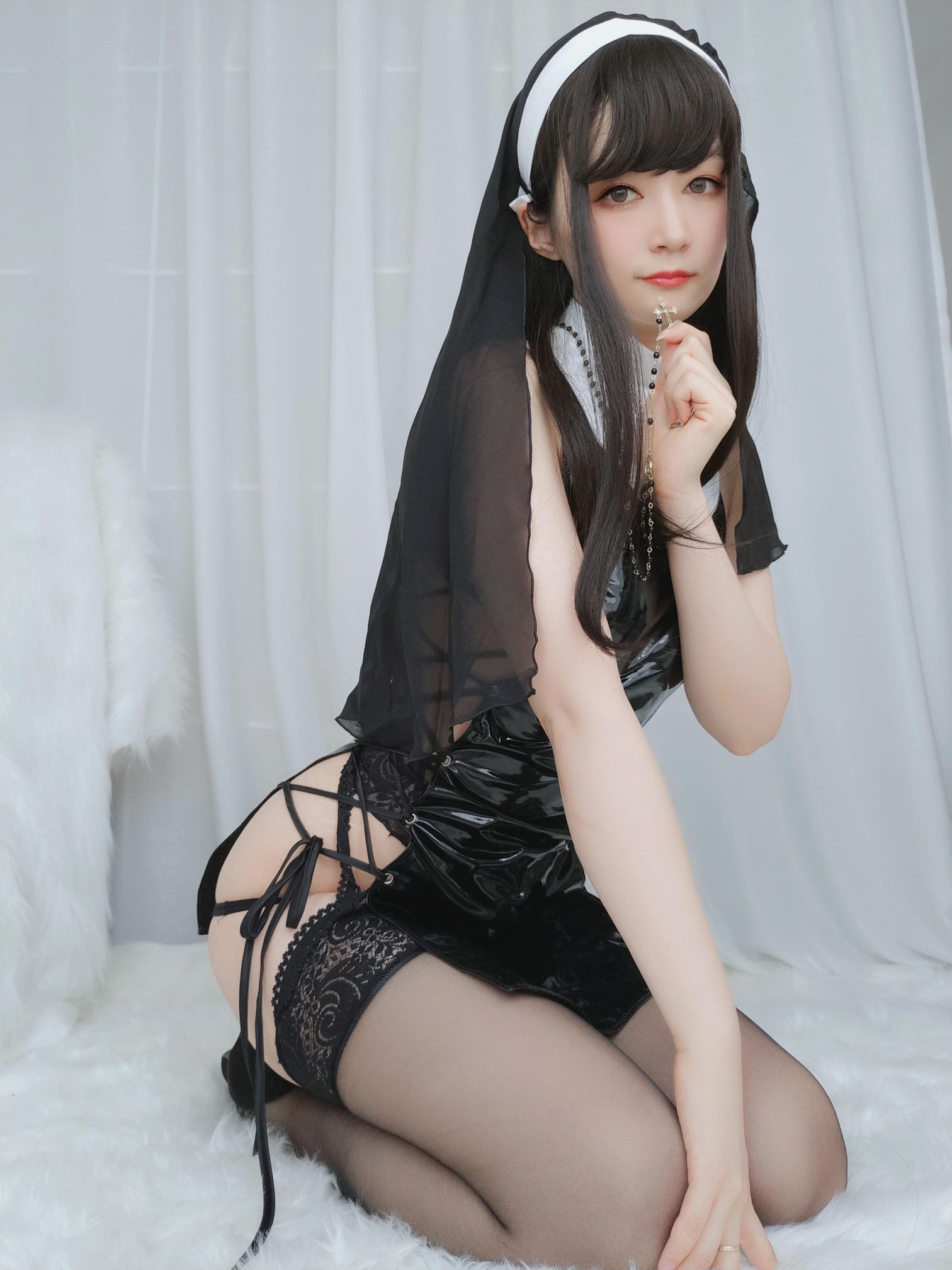 白银81 NO.041 皮衣修女 [95P6V-654MB]_第5集