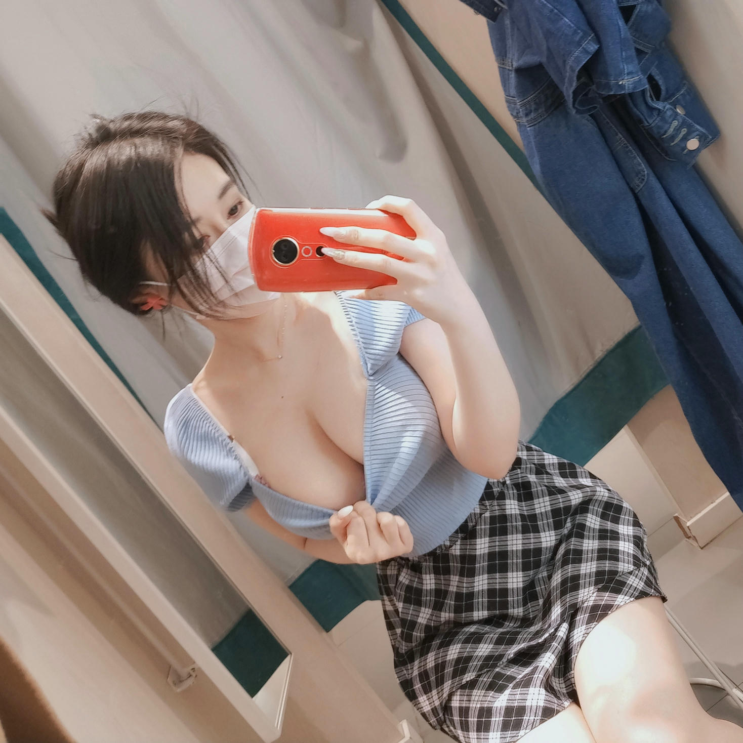白银81 NO.128 2022年08月会员合集 (全26期) [221P12V-1.56GB]-2022-08-10 試着室の自撮り [15P-37.40MB]_第1集