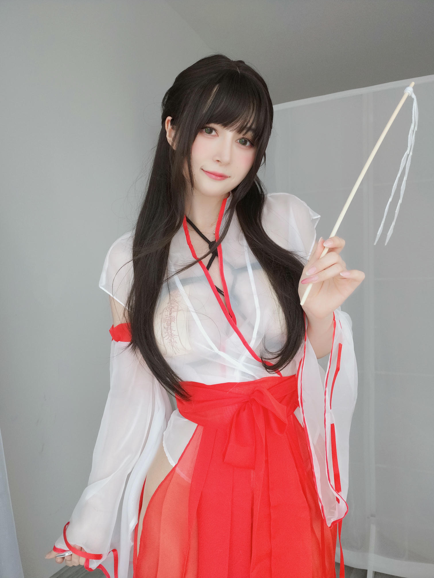 白银81 NO.129 2022年10月会员合集 (全25期)【分类】 [317P4V-0.99GB]-2022-10-18 あなたは赤が好きですか_ [15P-39.20MB]_第1集