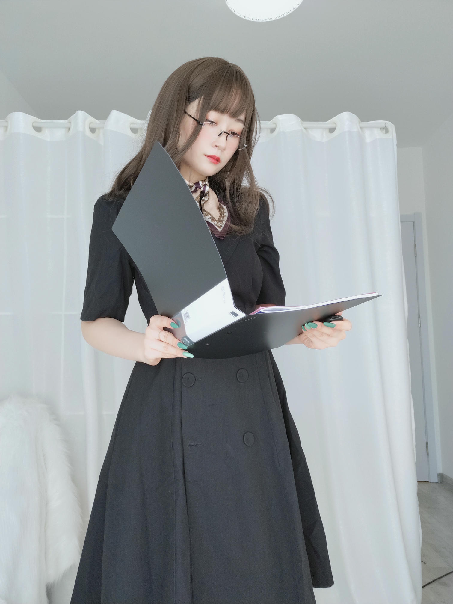 白银81 NO.046 OL下的内衣 [124P12V-1.2GB]_第1集