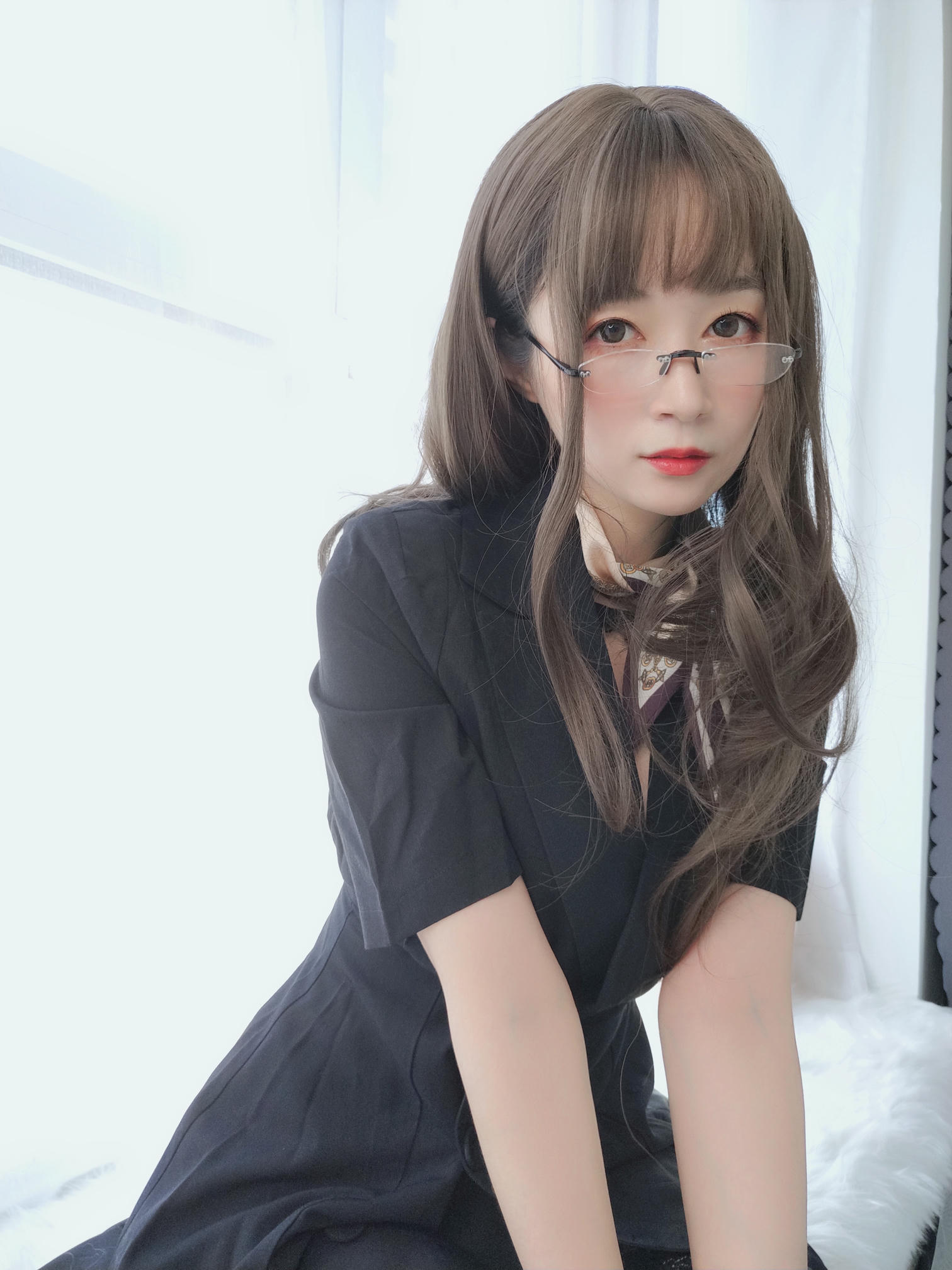 白银81 NO.046 OL下的内衣 [124P12V-1.2GB]_第3集