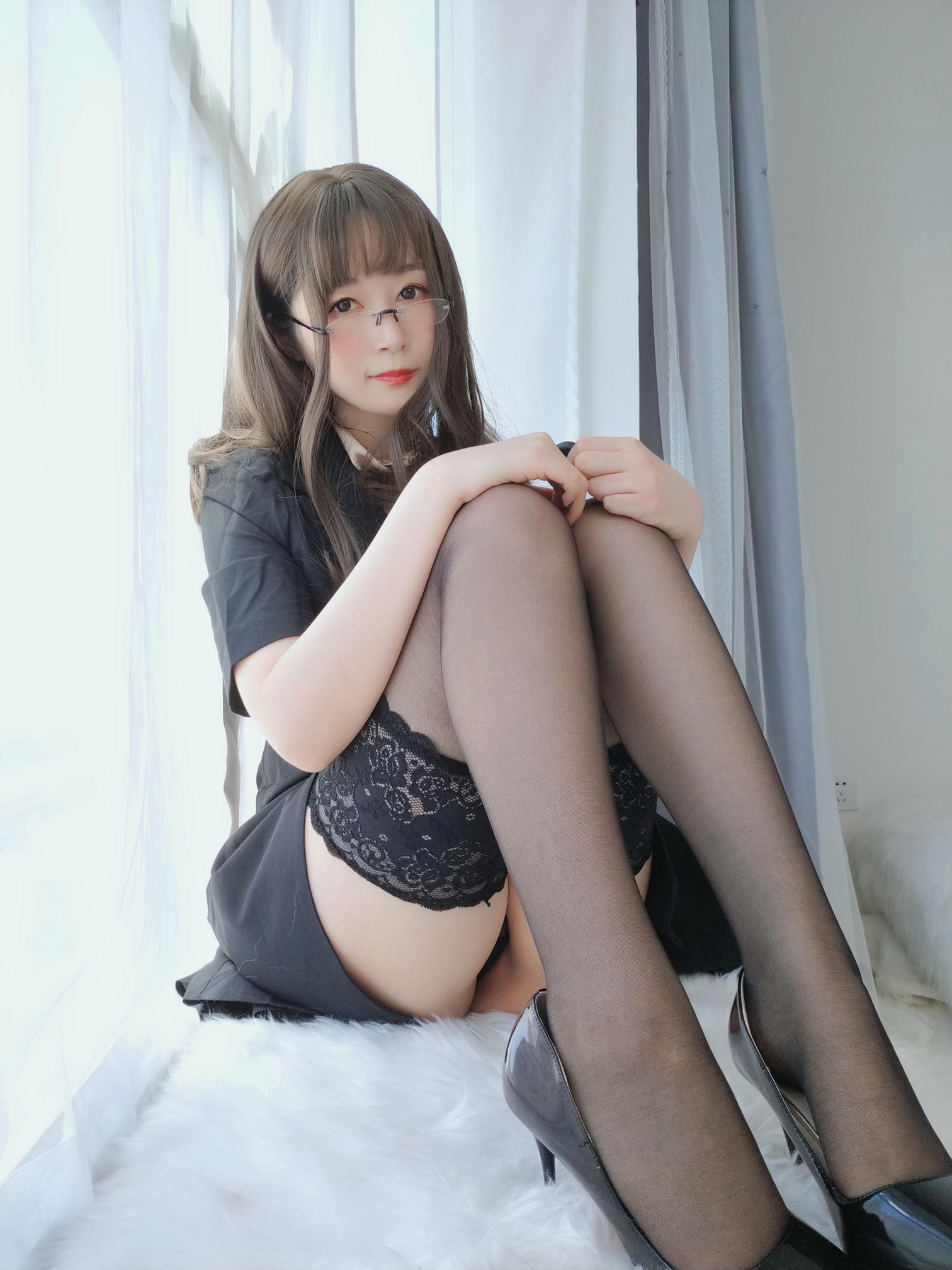 白银81 NO.046 OL下的内衣 [124P12V-1.2GB]_第3集