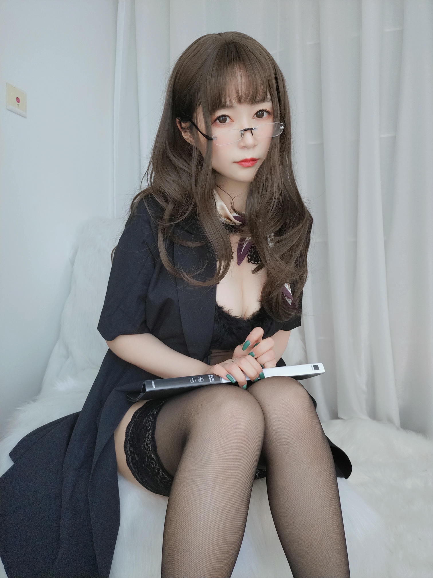 白银81 NO.046 OL下的内衣 [124P12V-1.2GB]_第4集