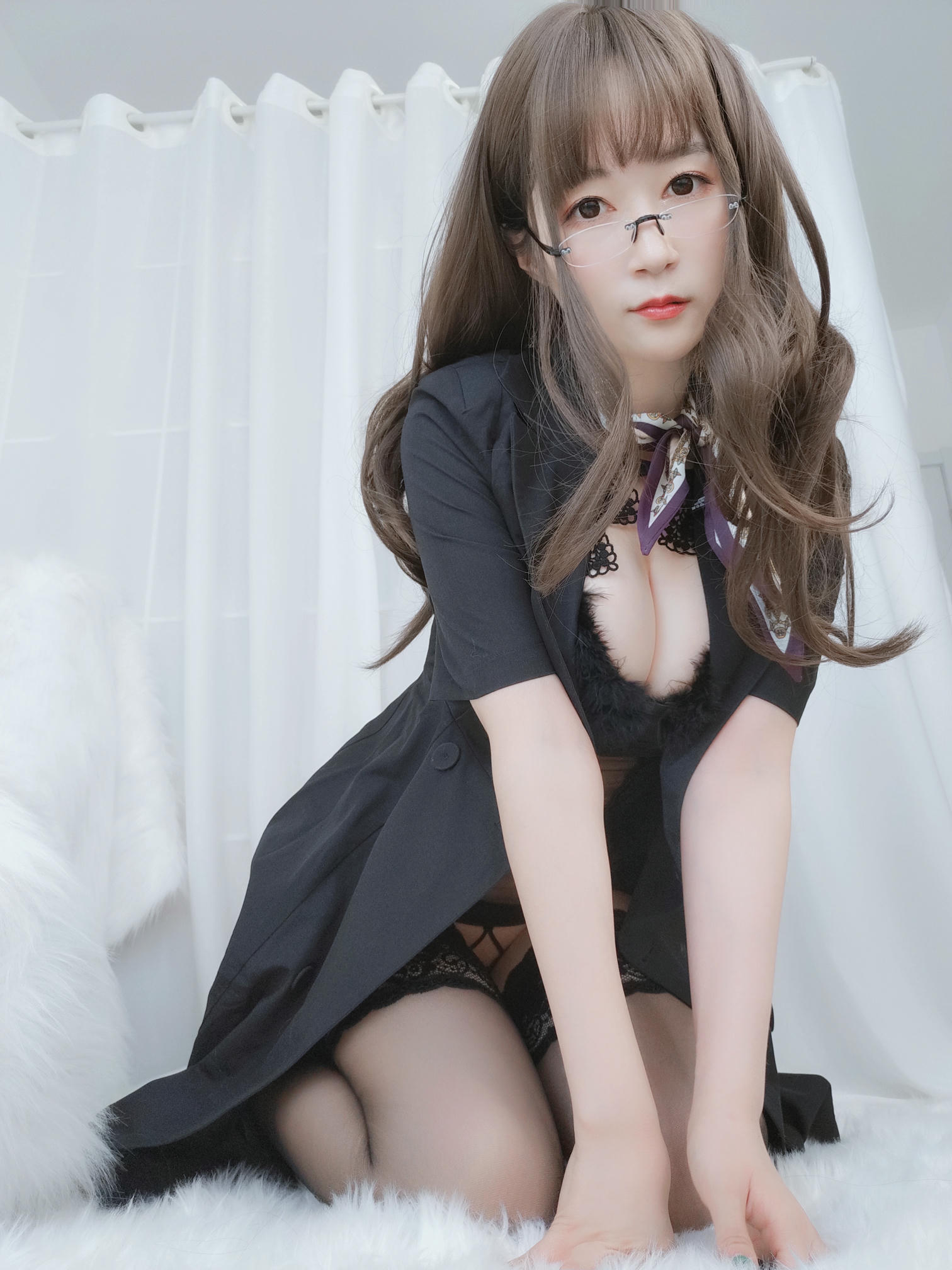 白银81 NO.046 OL下的内衣 [124P12V-1.2GB]_第4集