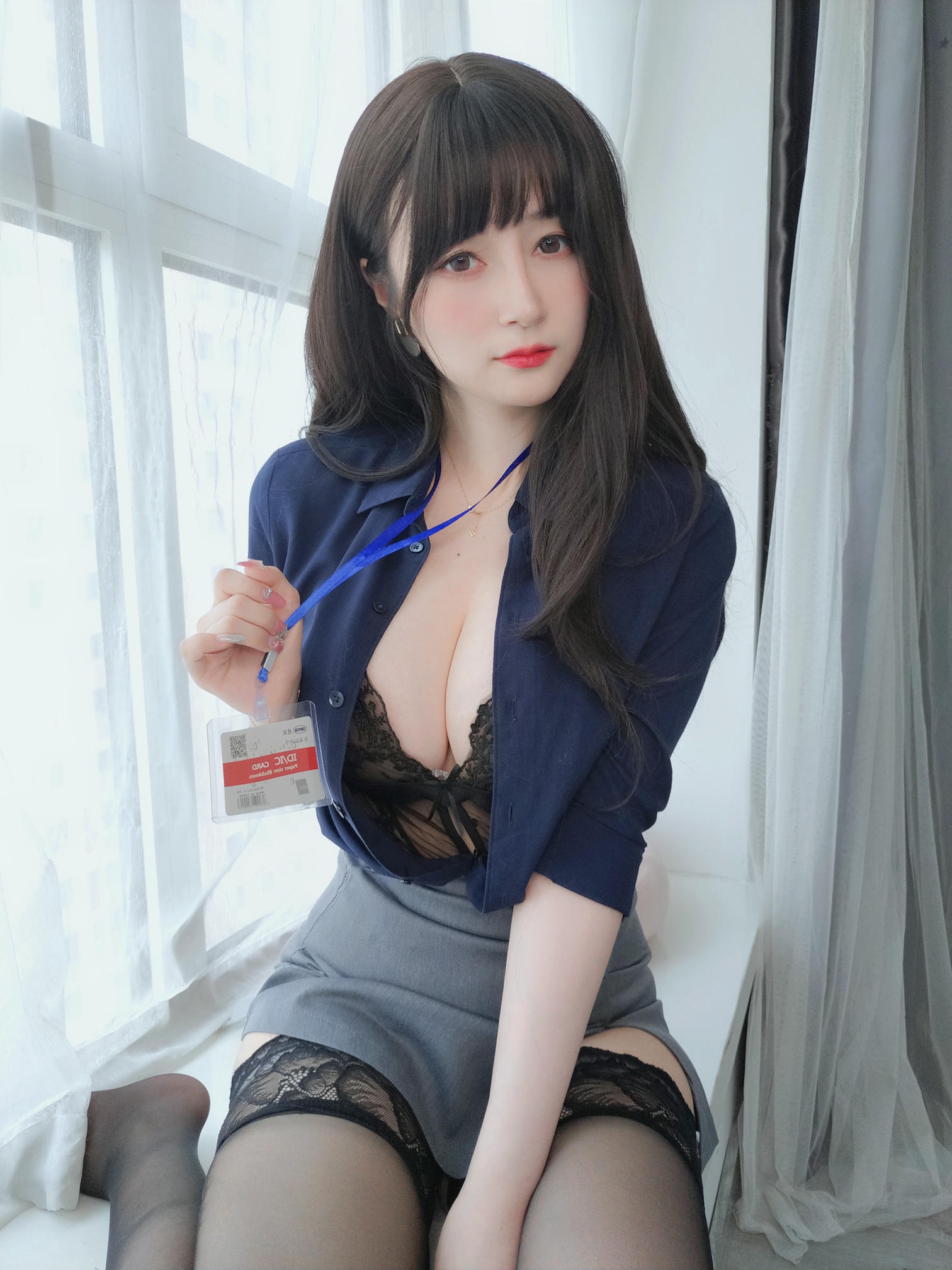 白银81 NO.131 2022年11月会员合集 (全27期) [305P7V-1.19GB]-2022-11-04 新しく来た女性同僚はとても大胆ですhj8.top [15P-42.46MB]_第1集