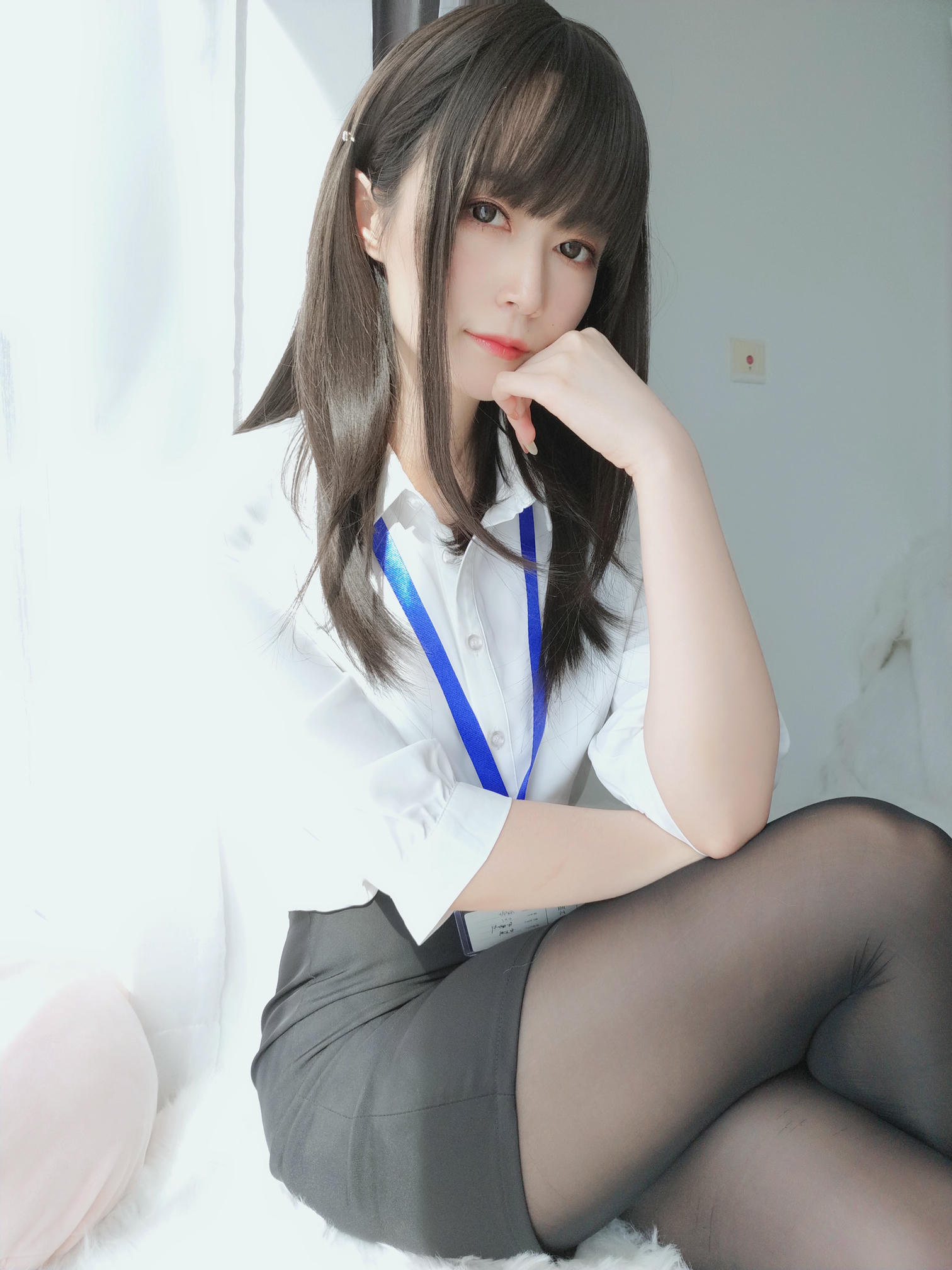 白银81 NO.047 制服 [124P8V-1.09GB]_第1集