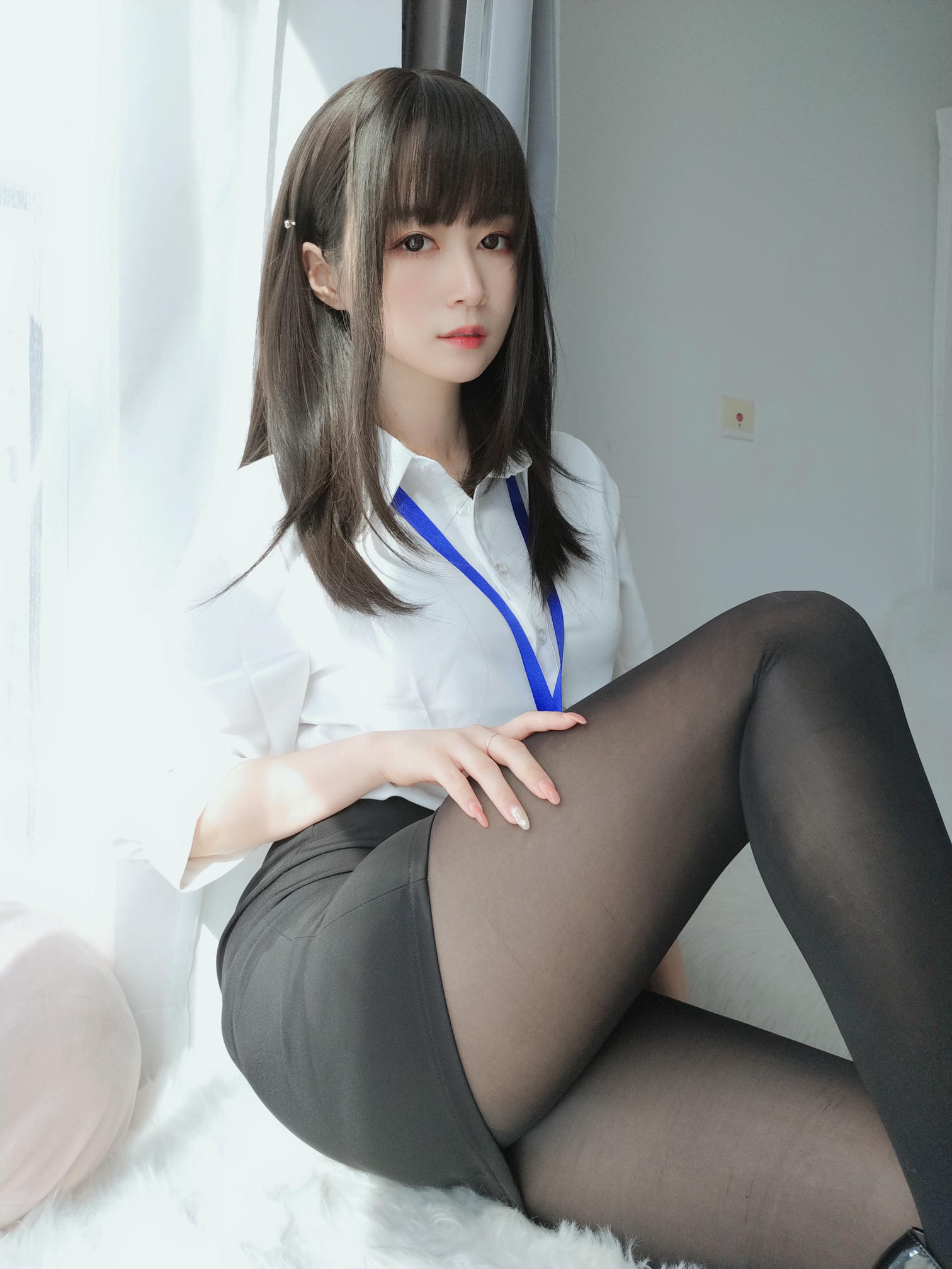 白银81 NO.047 制服 [124P8V-1.09GB]_第1集