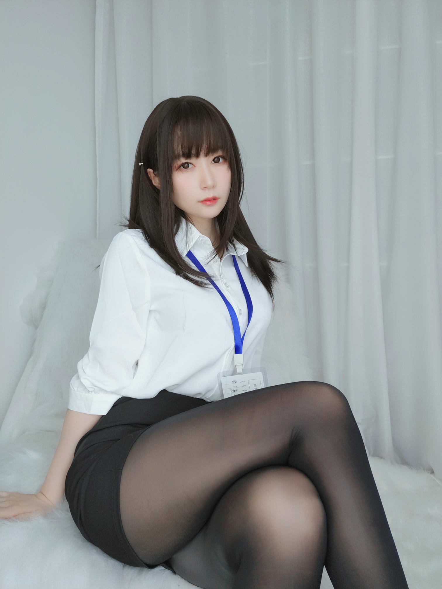 白银81 NO.047 制服 [124P8V-1.09GB]_第1集