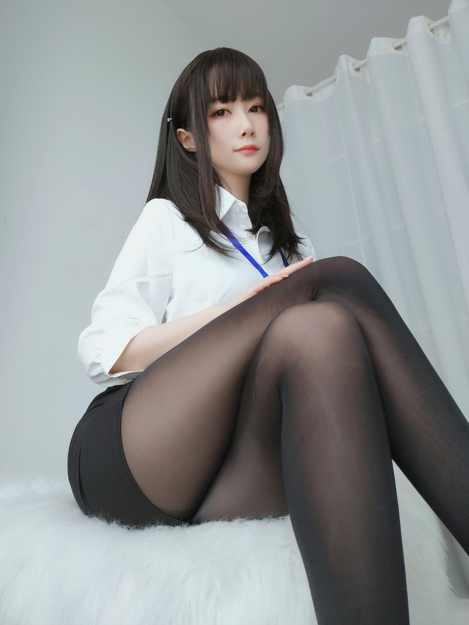 白银81 NO.047 制服 [124P8V-1.09GB]_第1集
