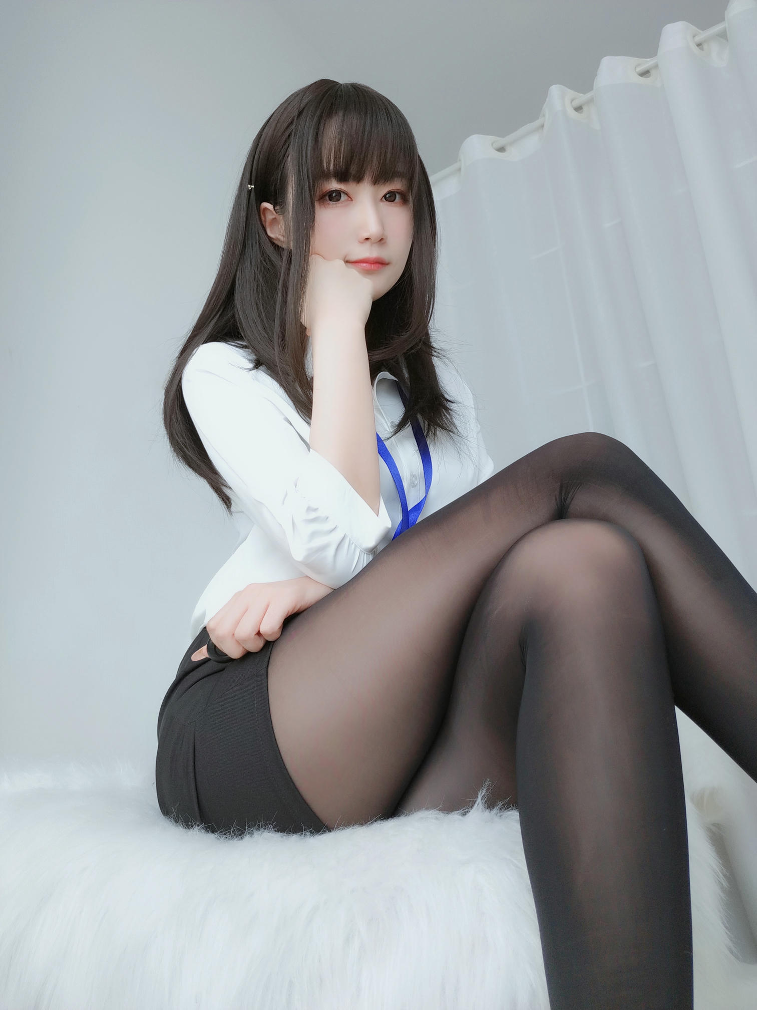 白银81 NO.047 制服 [124P8V-1.09GB]_第1集