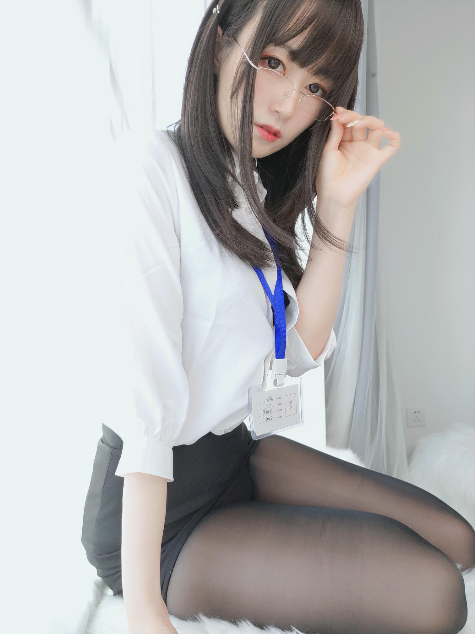 白银81 NO.047 制服 [124P8V-1.09GB]_第4集