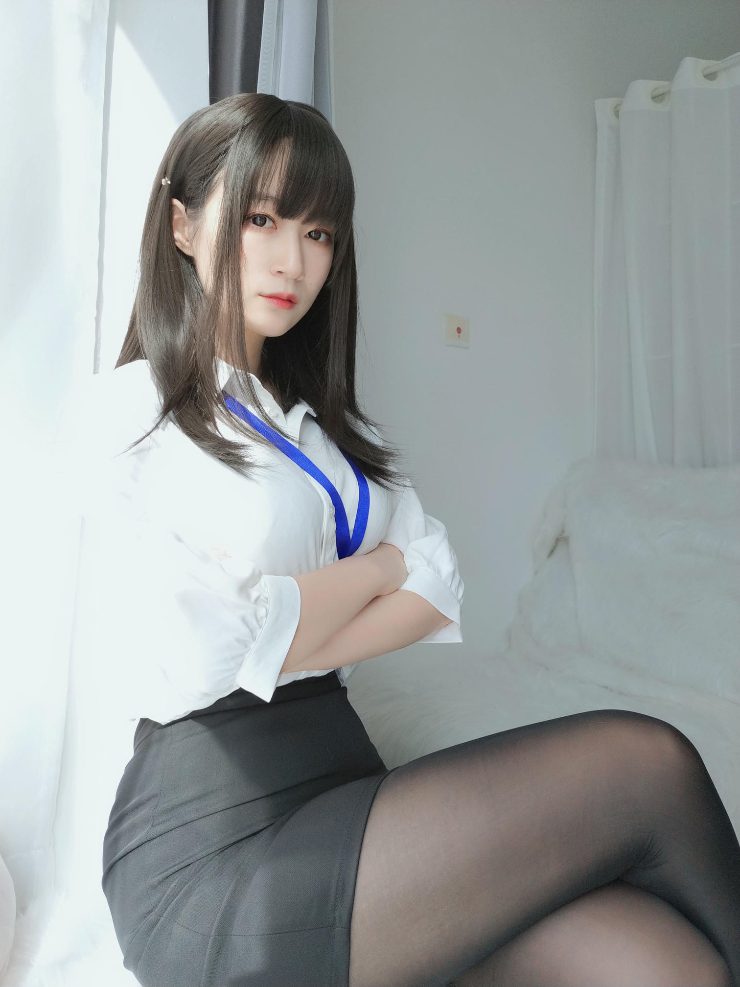 白银81 NO.047 制服 [124P8V-1.09GB]_第1集