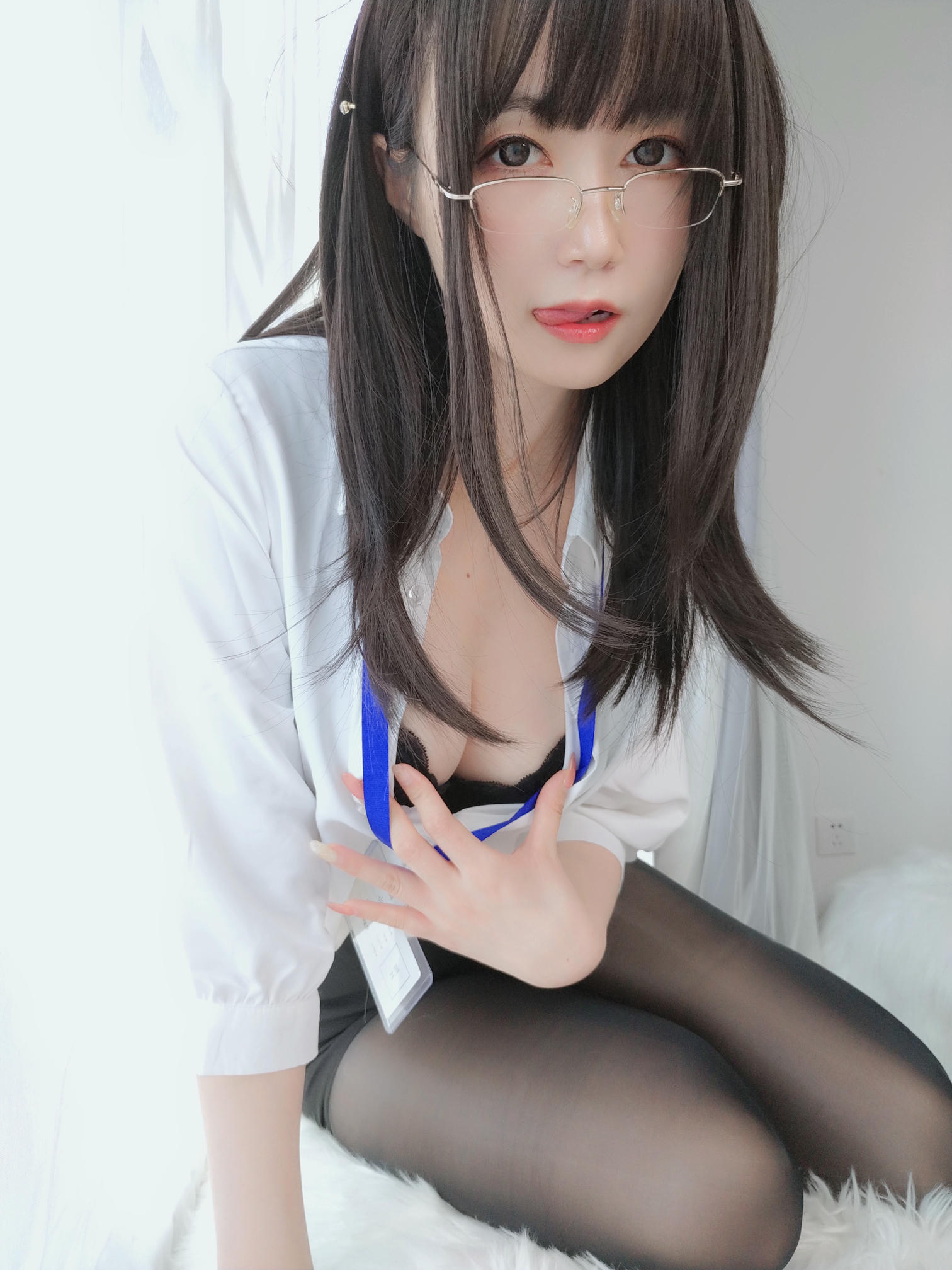 白银81 NO.047 制服 [124P8V-1.09GB]_第4集