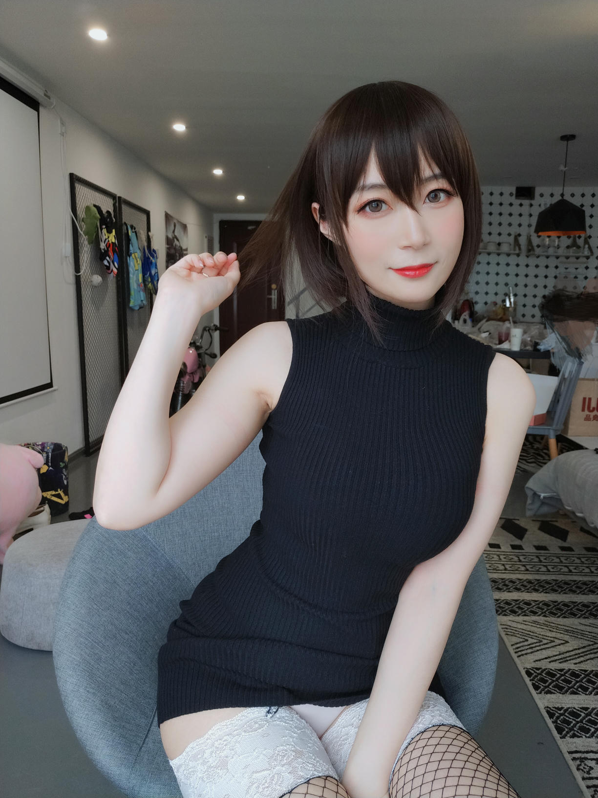 白银81 NO.004 黑色包臀裙 [35P2V-305MB]_第1集