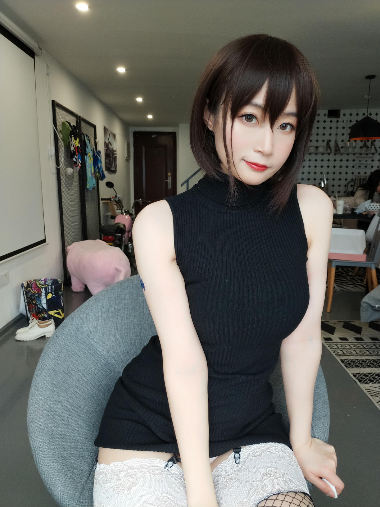 白银81 NO.004 黑色包臀裙 [35P2V-305MB]_第1集