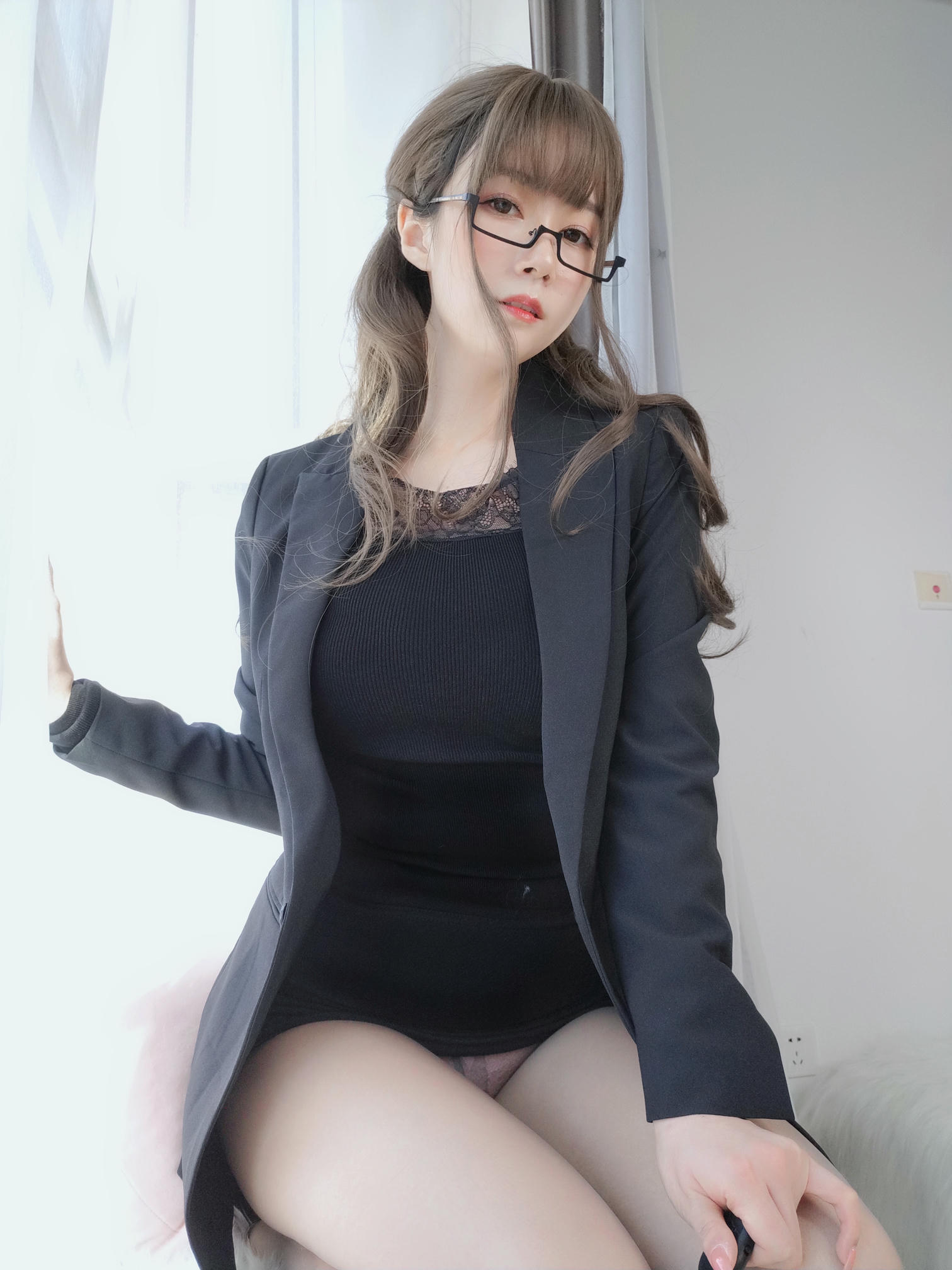 白银81 NO.049 黑西服 [136P7V-930MB]_第1集